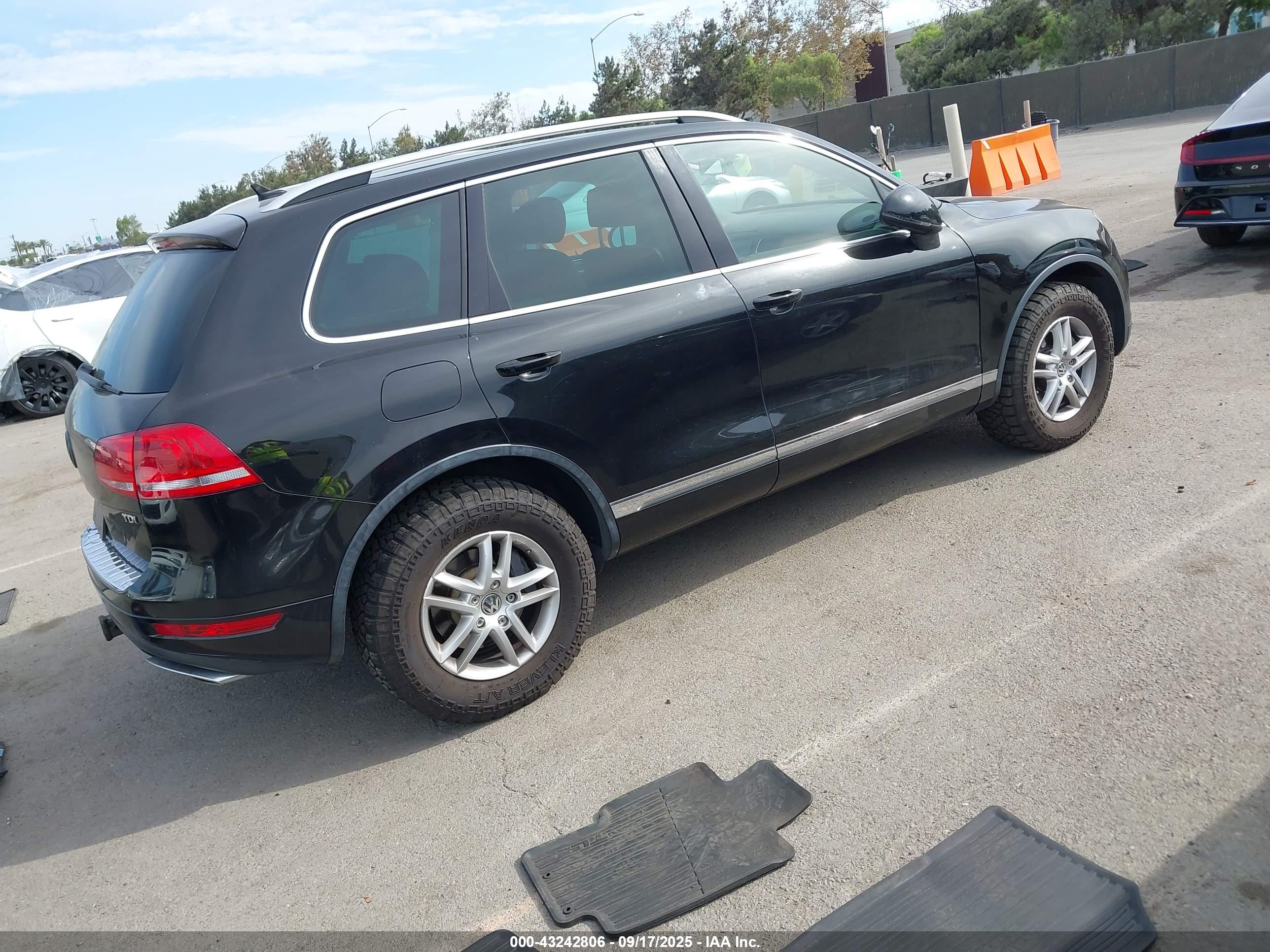 VOLKSWAGEN TOUAREG image 4
