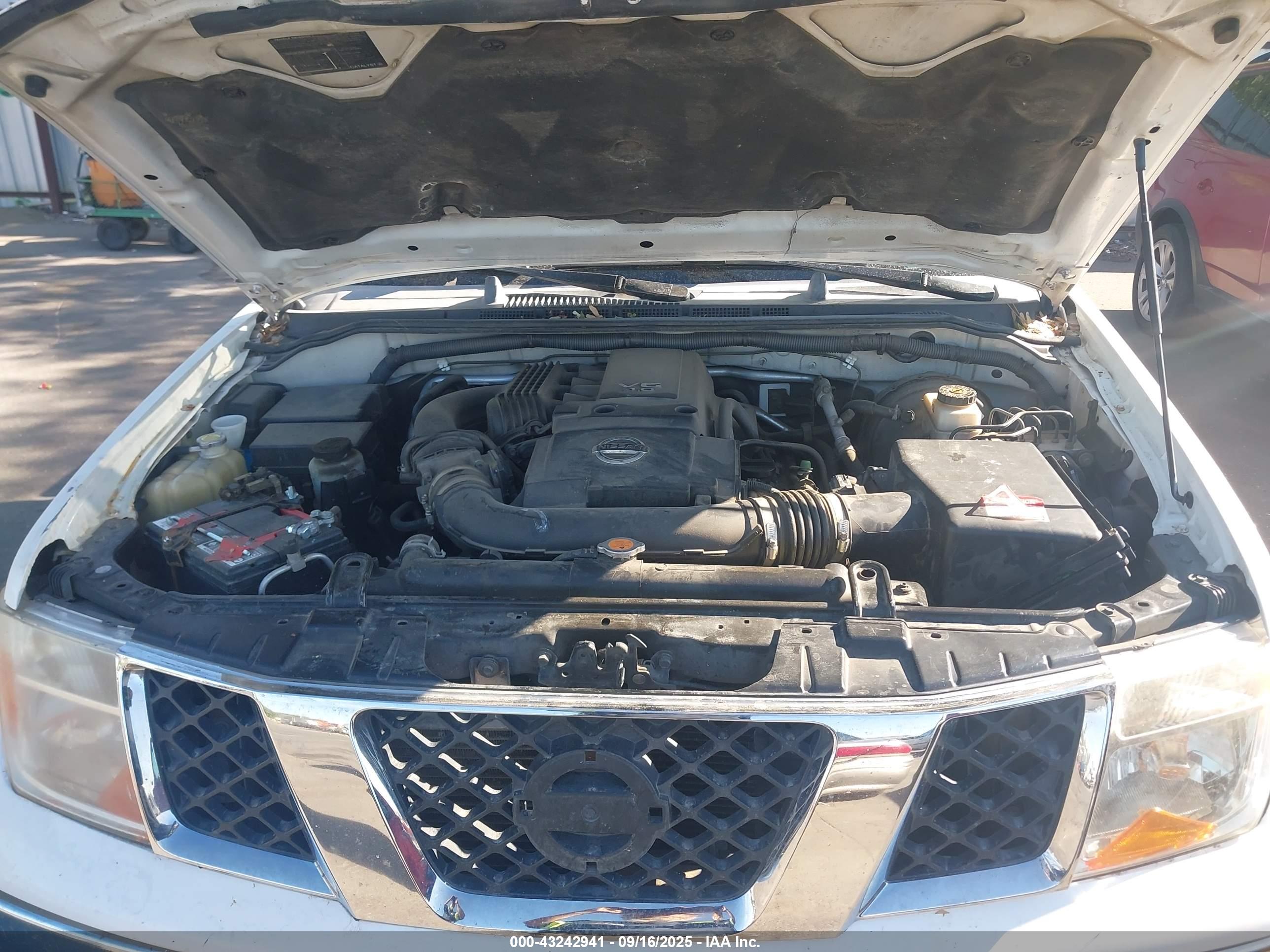 NISSAN FRONTIER image 10