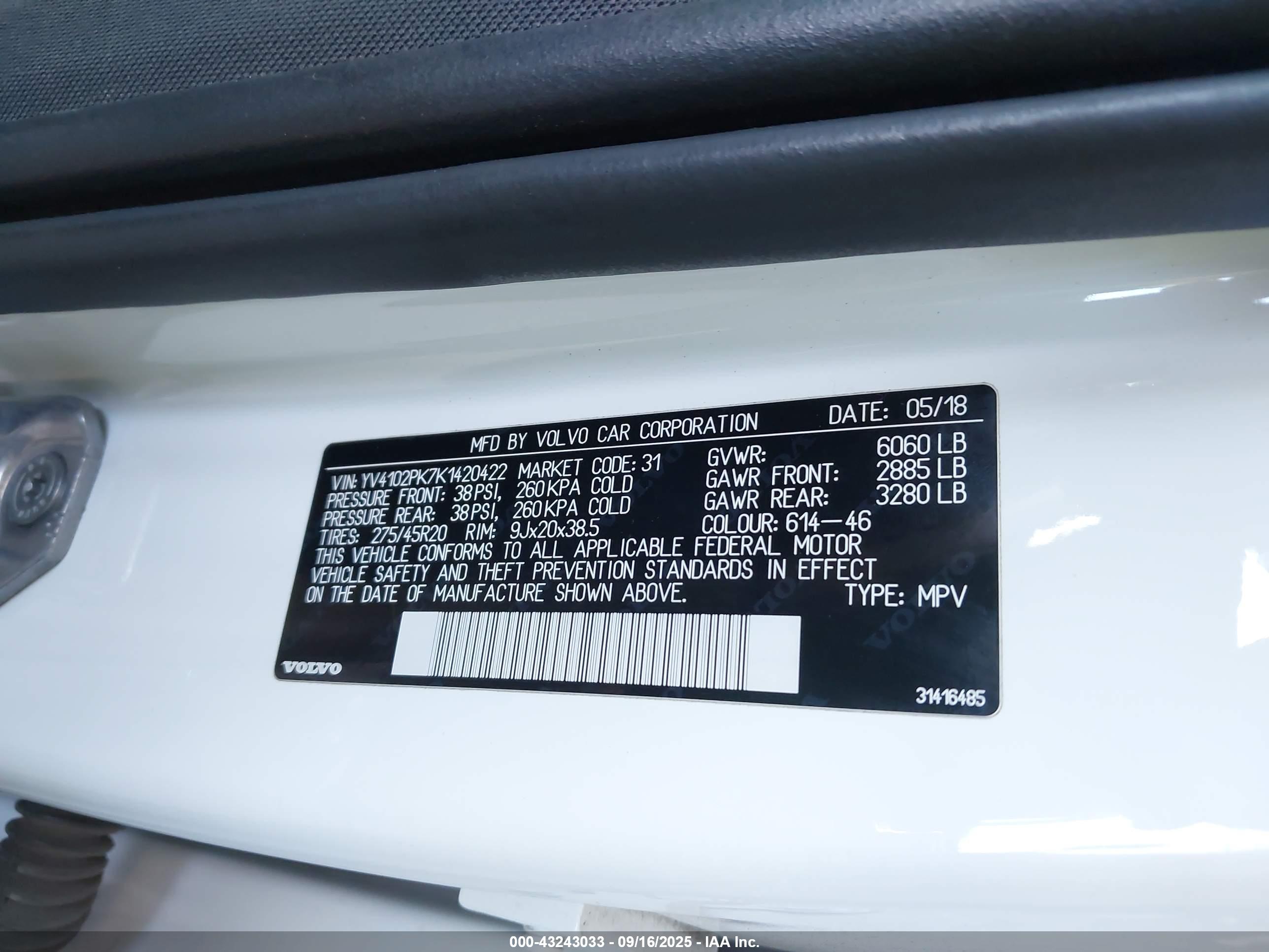 VOLVO XC90 image 9