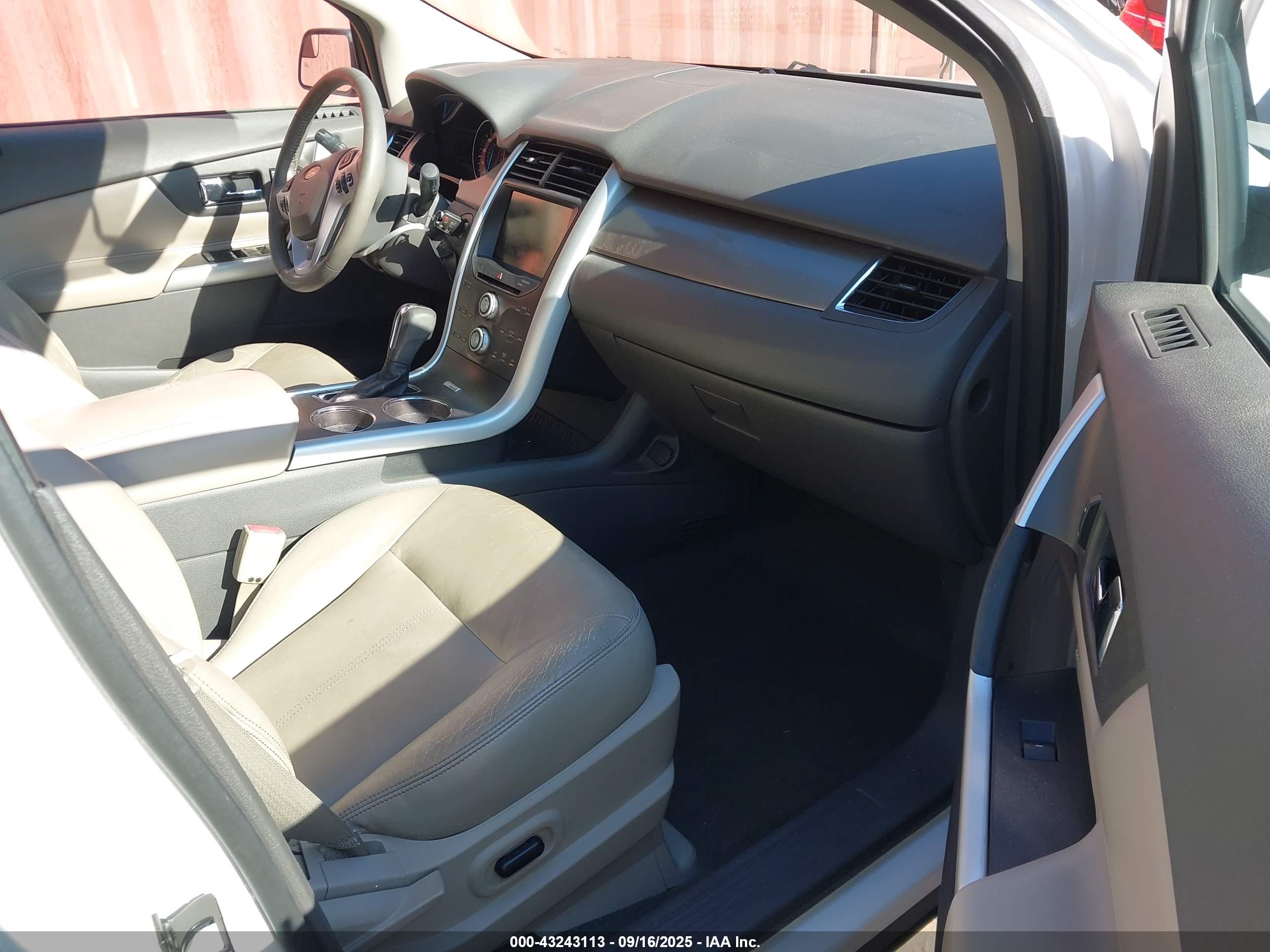 FORD EDGE image 5