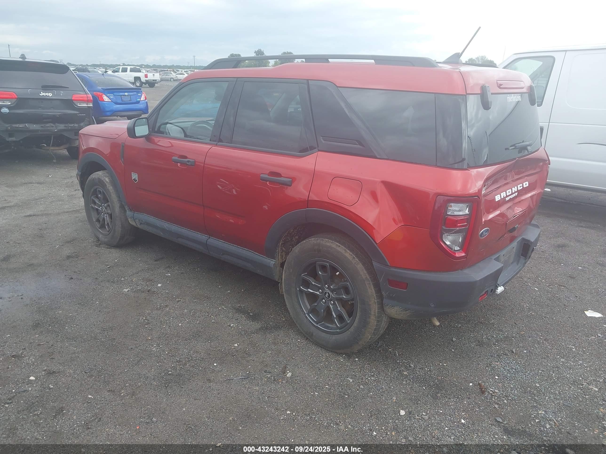 FORD BRONCO image 3