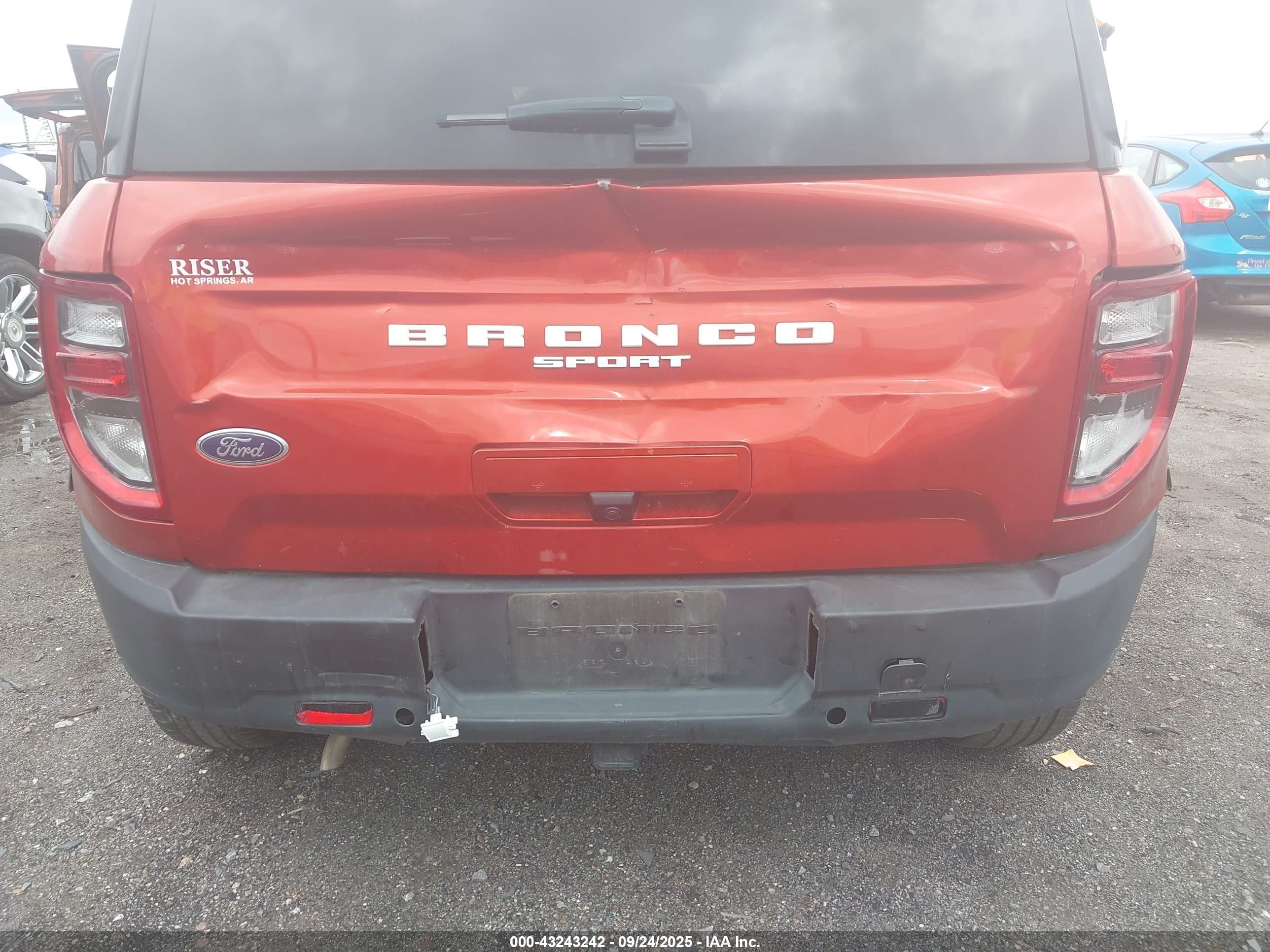 FORD BRONCO image 6