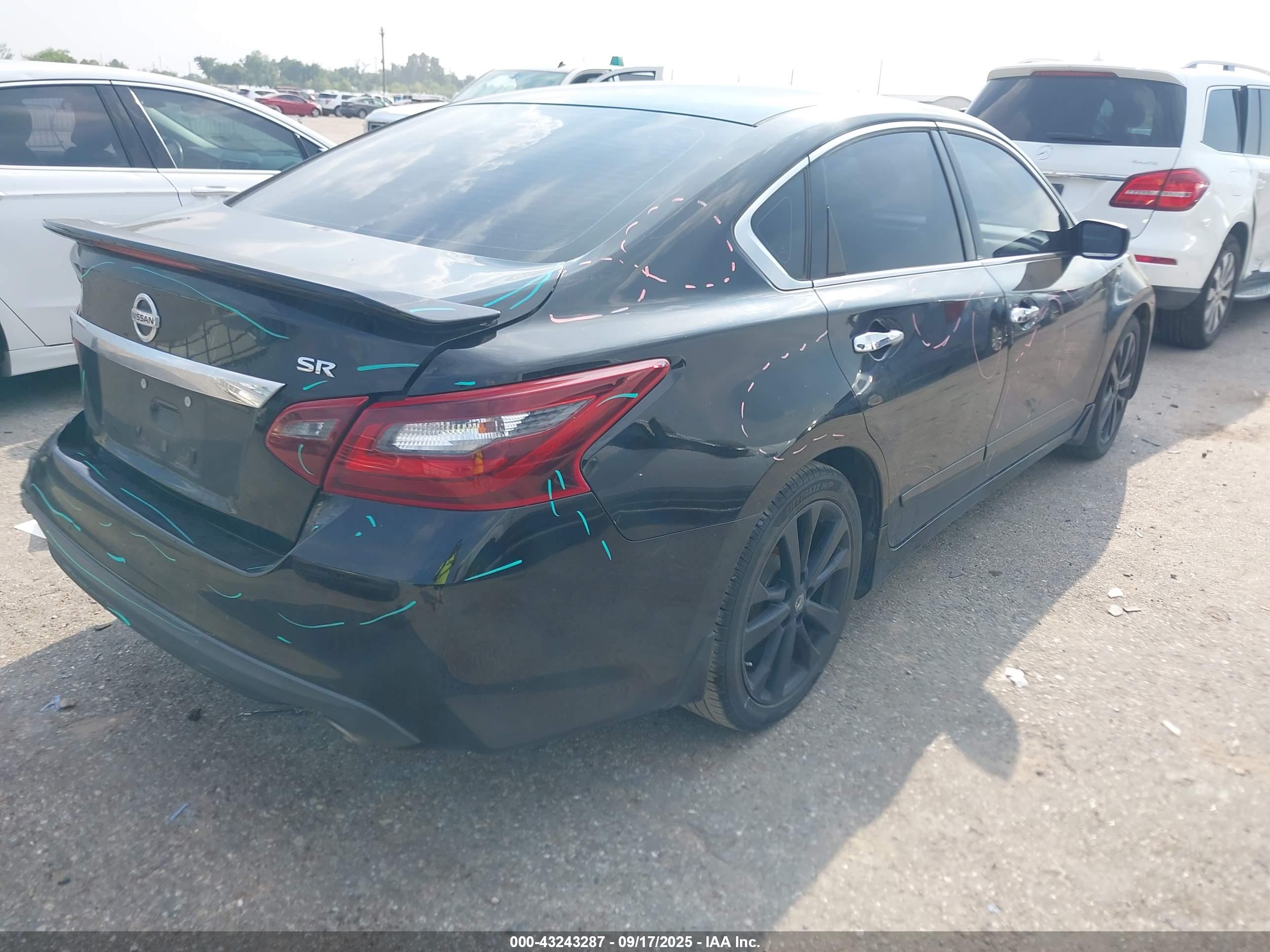 NISSAN ALTIMA image 4