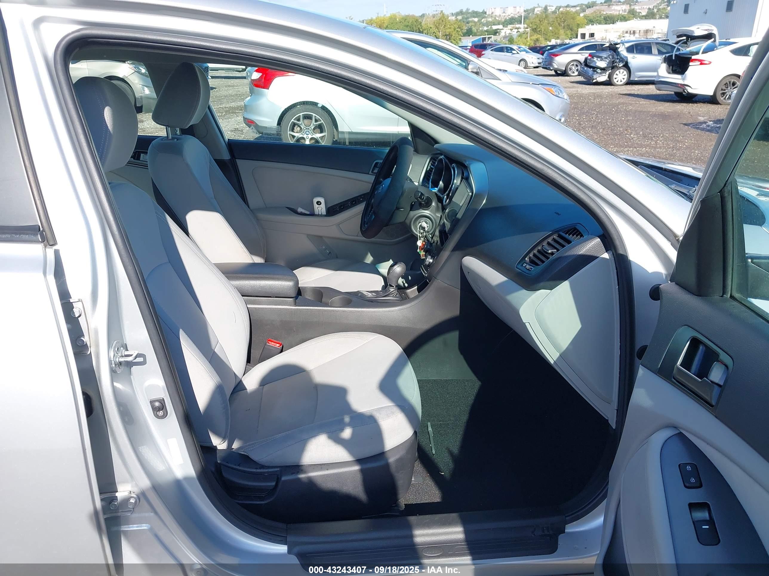 KIA OPTIMA image 5