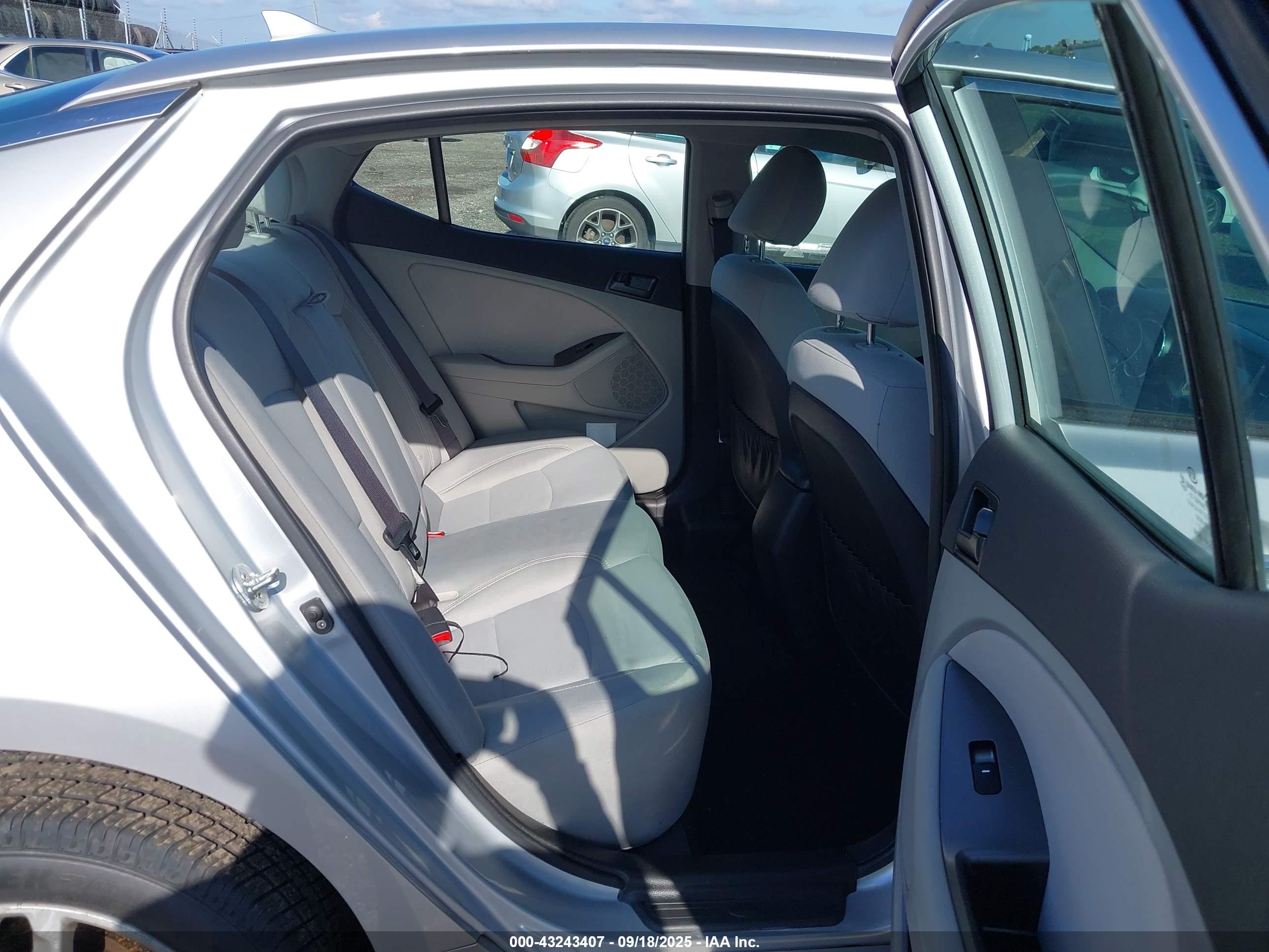KIA OPTIMA image 8