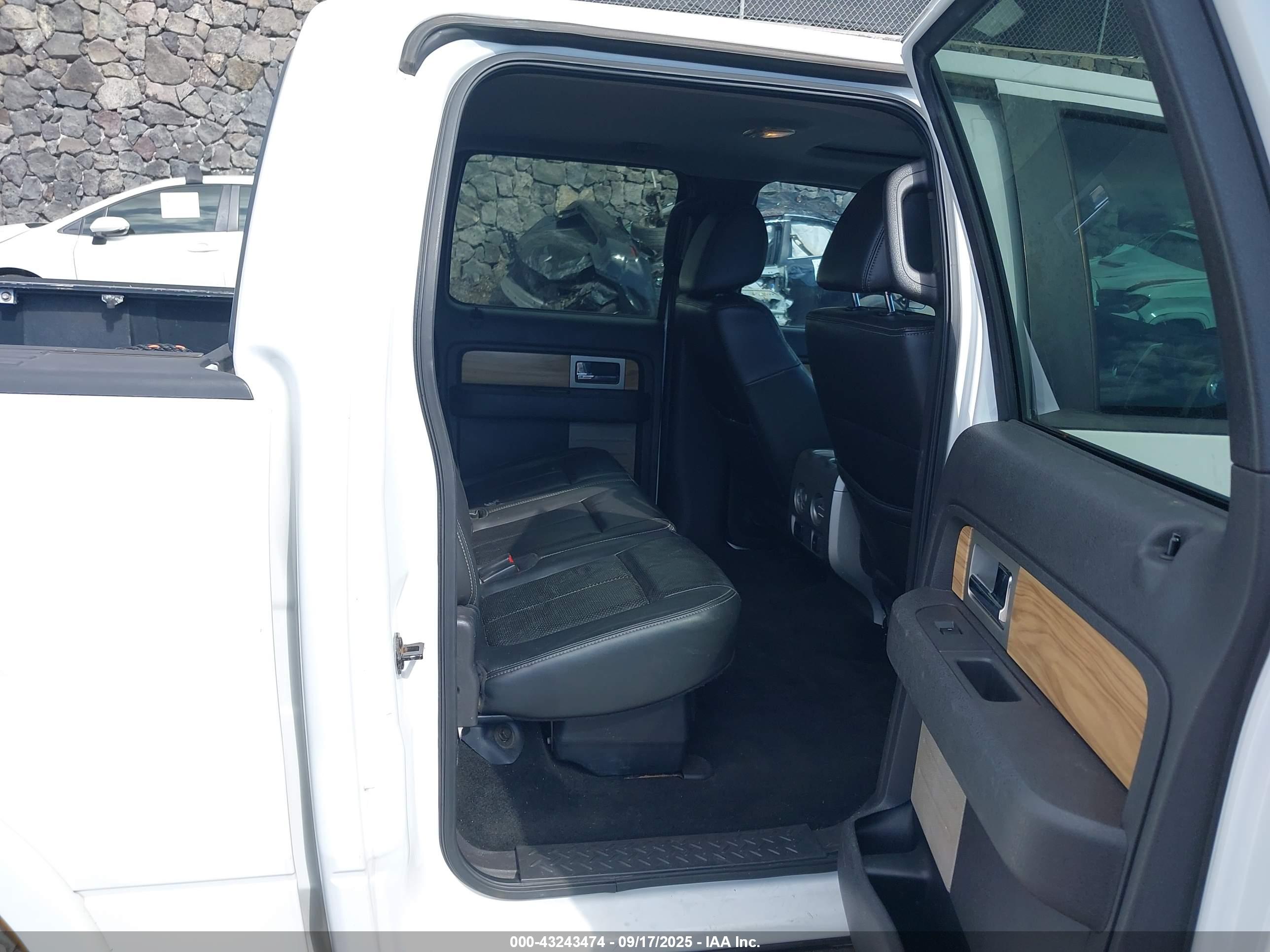 FORD F-150 image 8