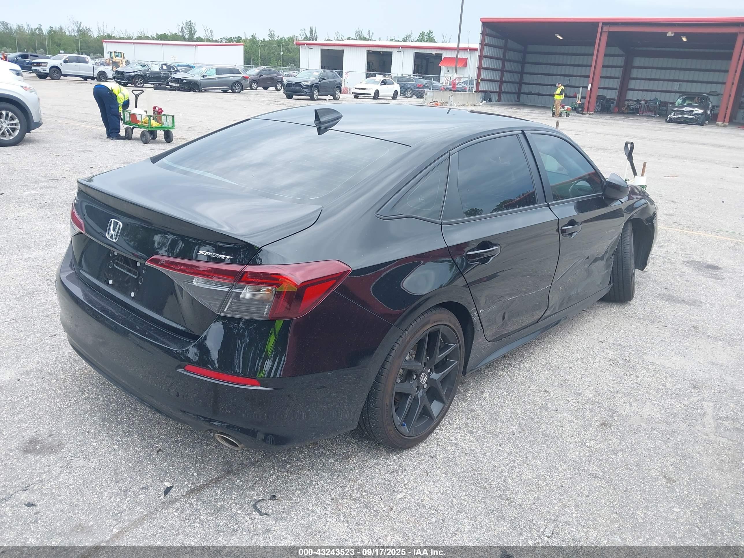 HONDA CIVIC image 4