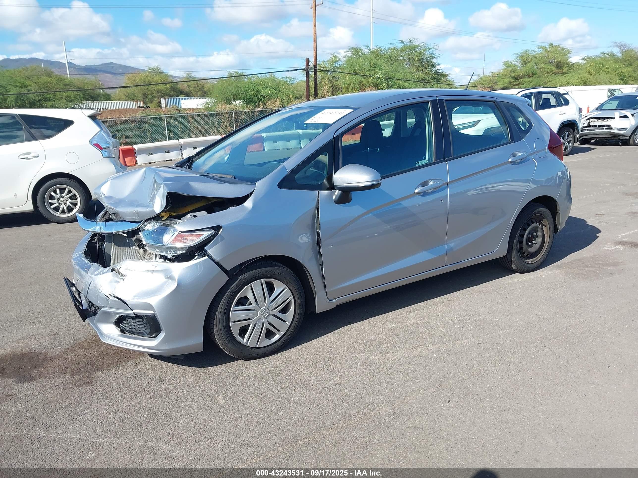 HONDA FIT image 2