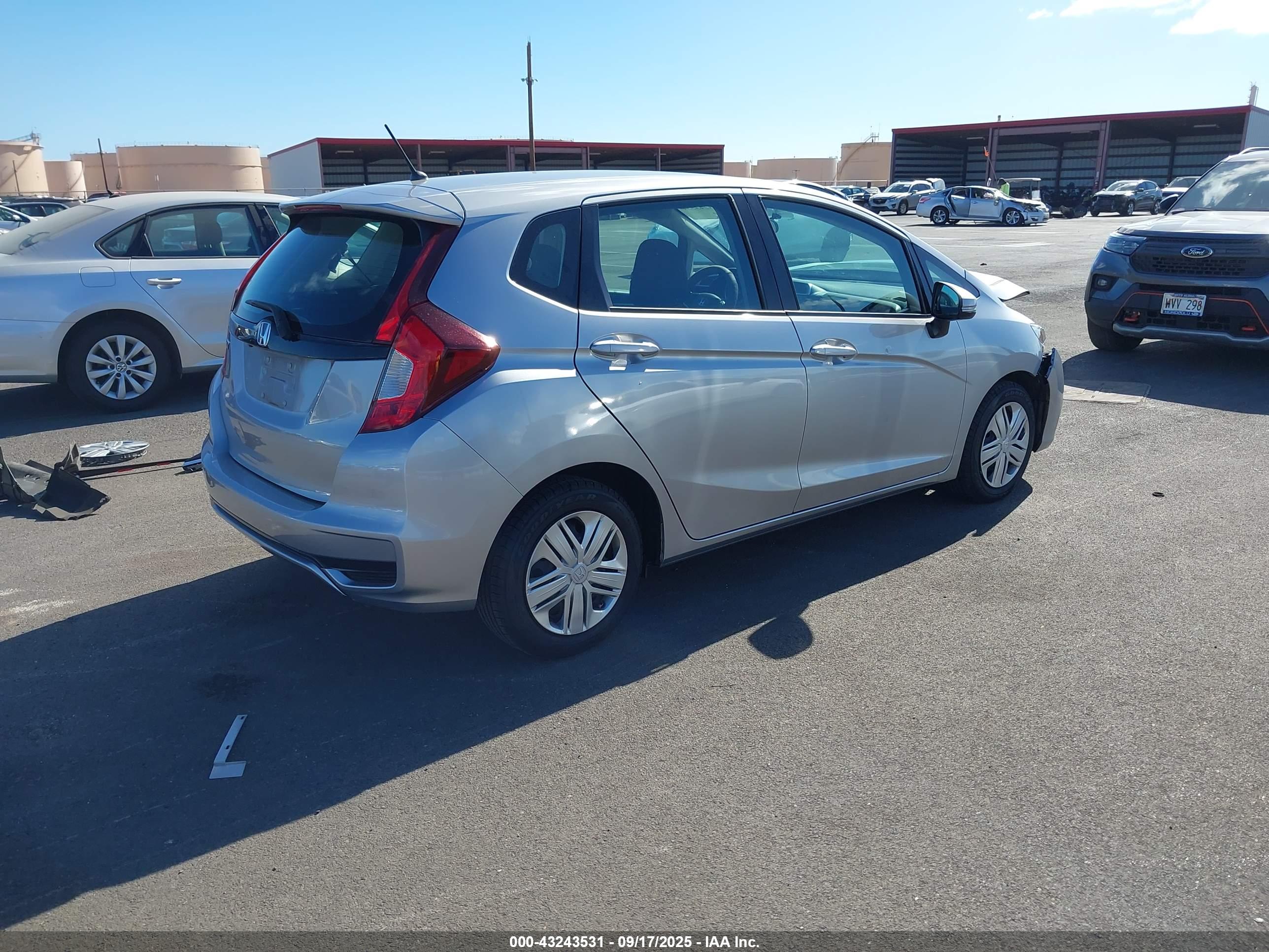 HONDA FIT image 4
