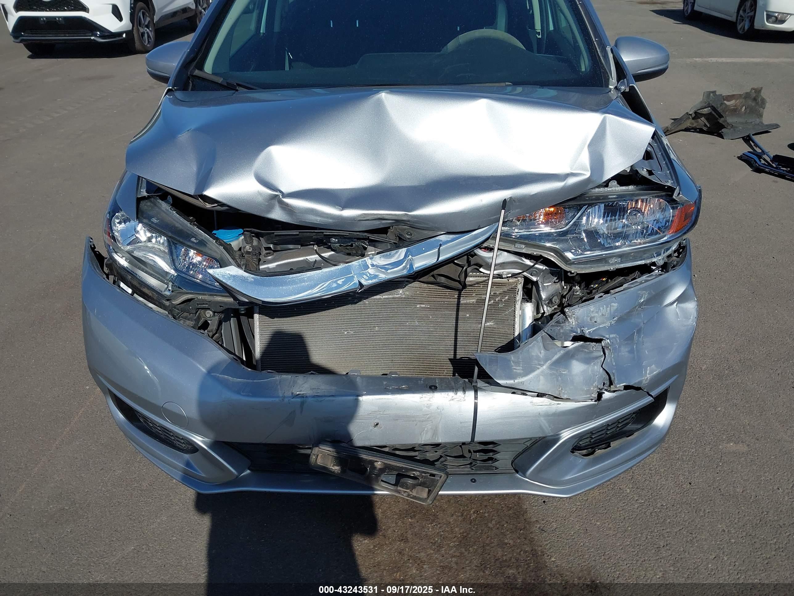 HONDA FIT image 6