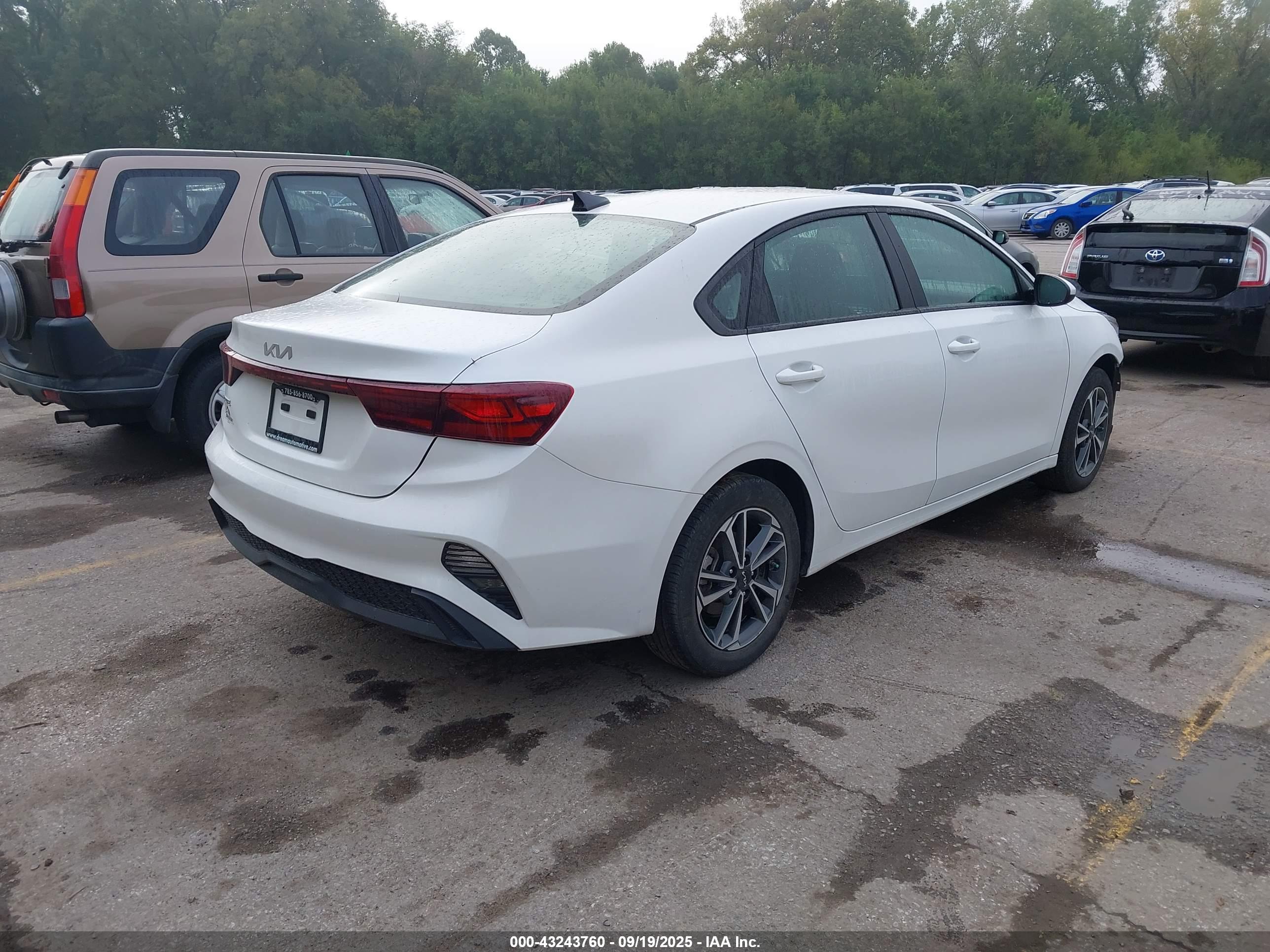 KIA FORTE image 4