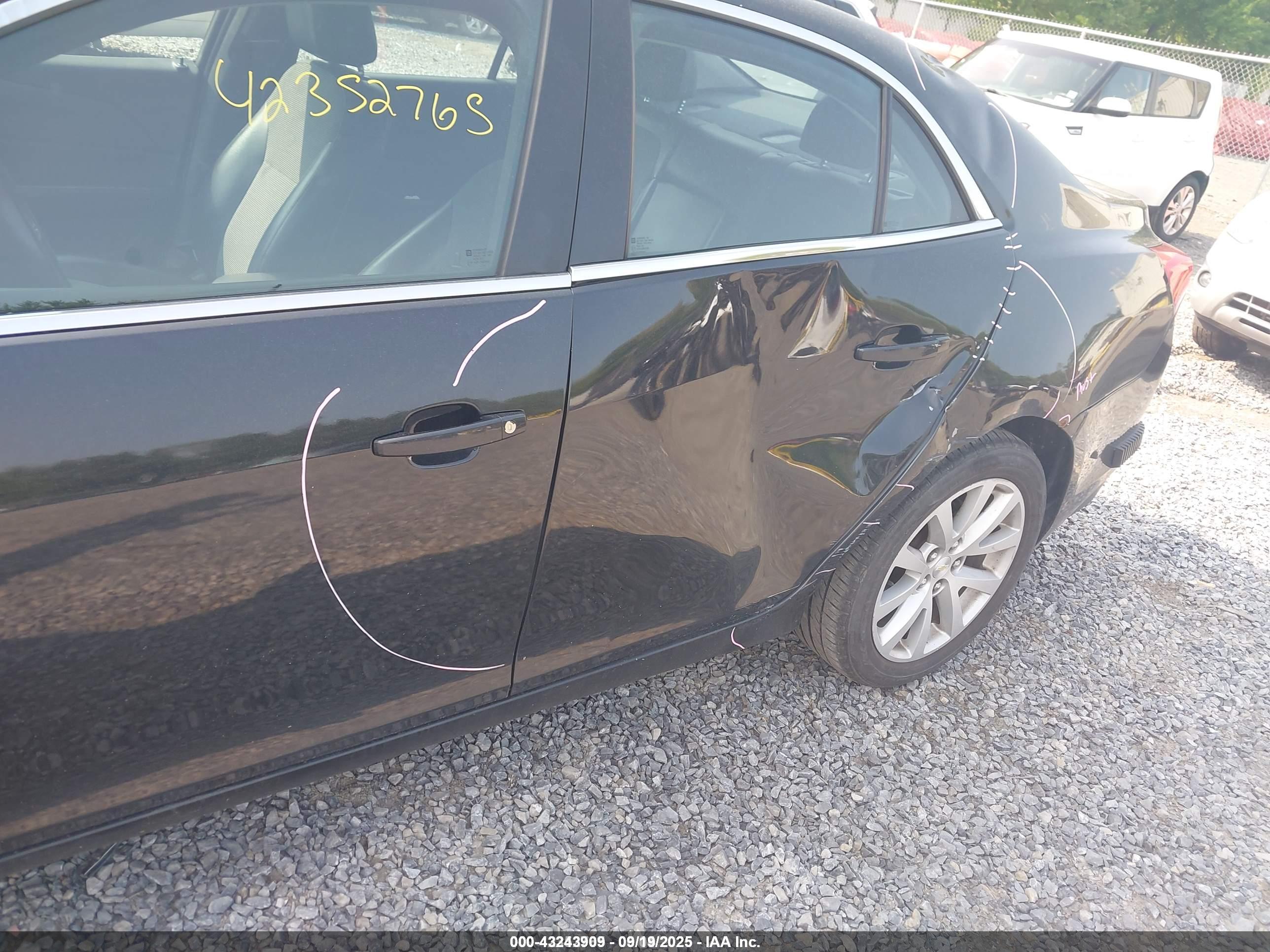 CHEVROLET MALIBU image 6