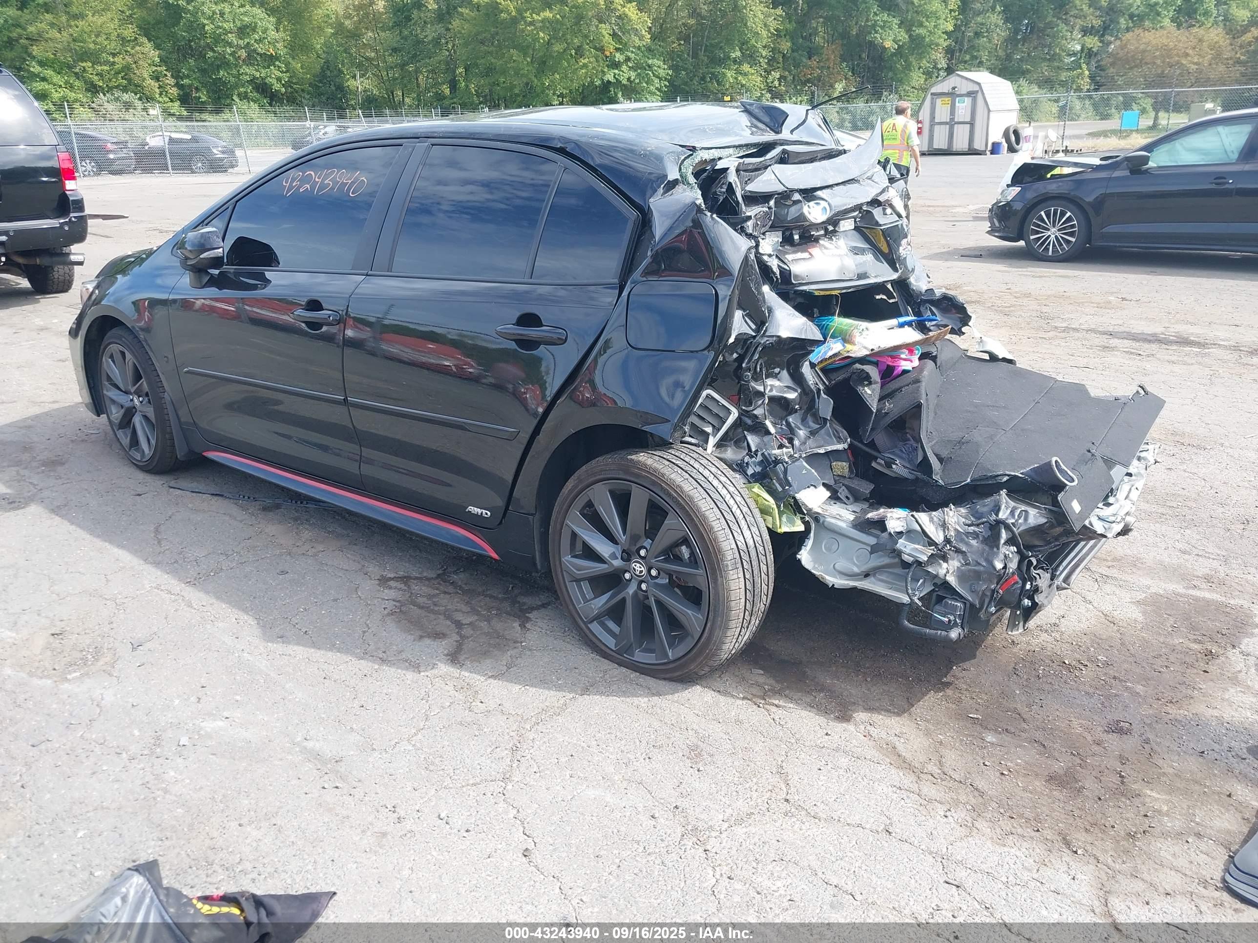 TOYOTA COROLLA image 3