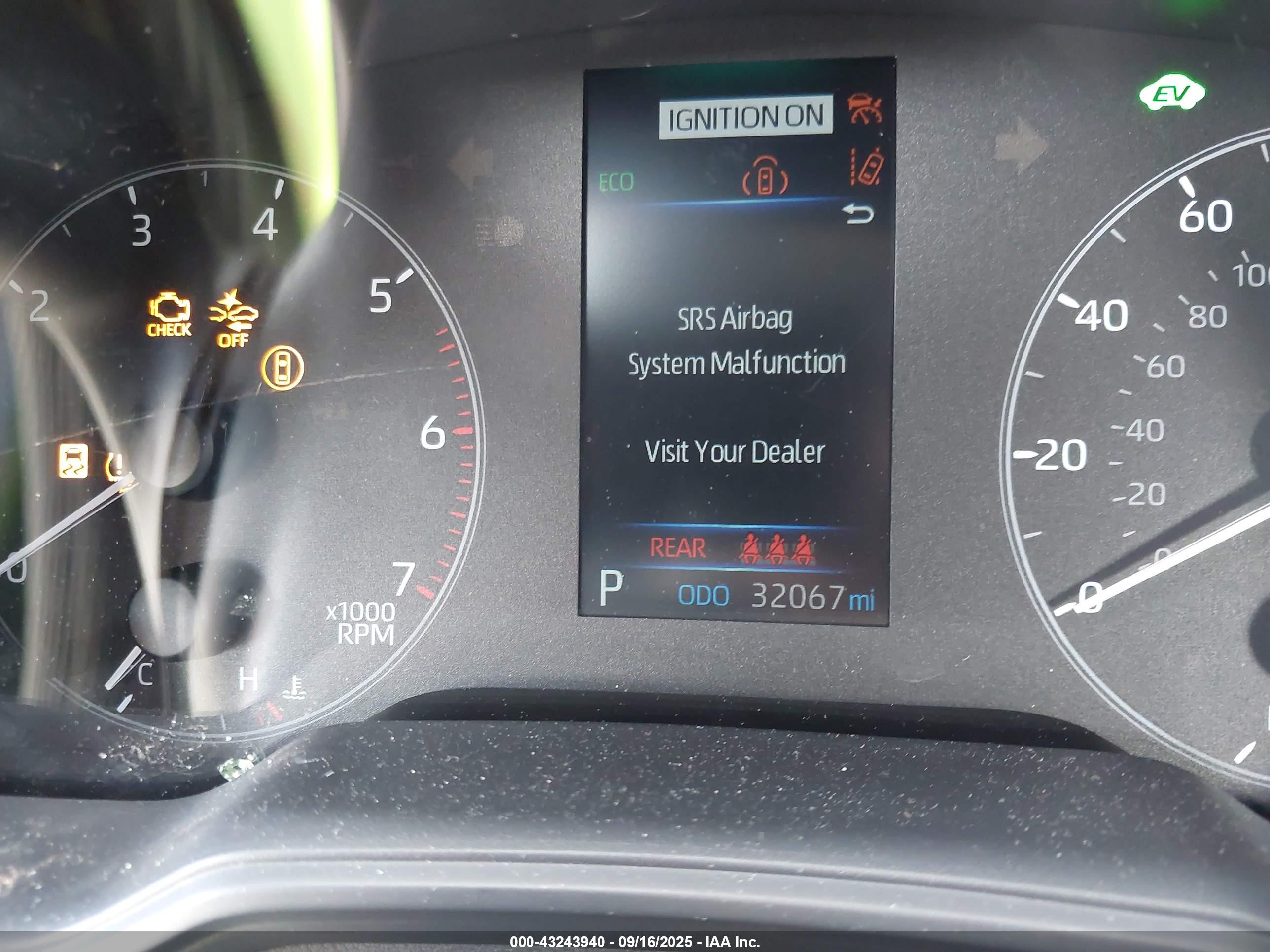 TOYOTA COROLLA image 7