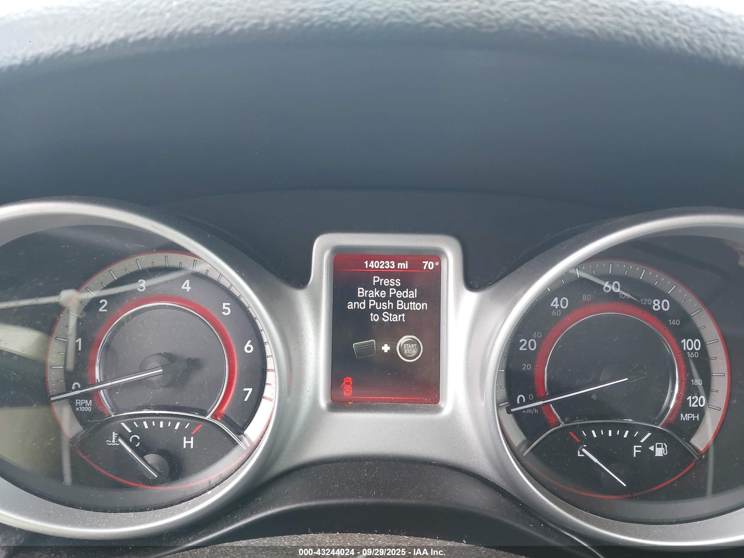 DODGE JOURNEY image 7