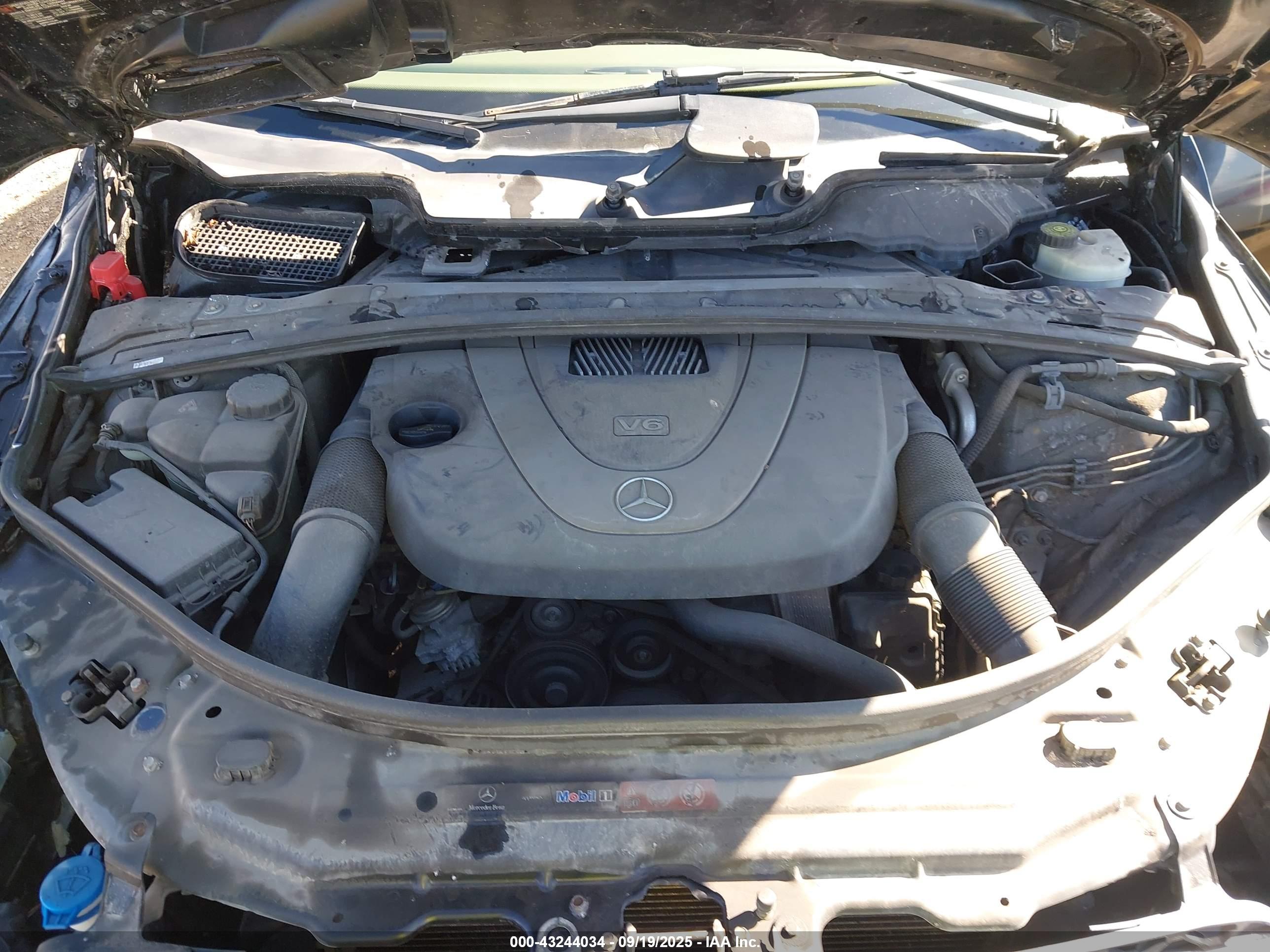 MERCEDES-BENZ R image 10