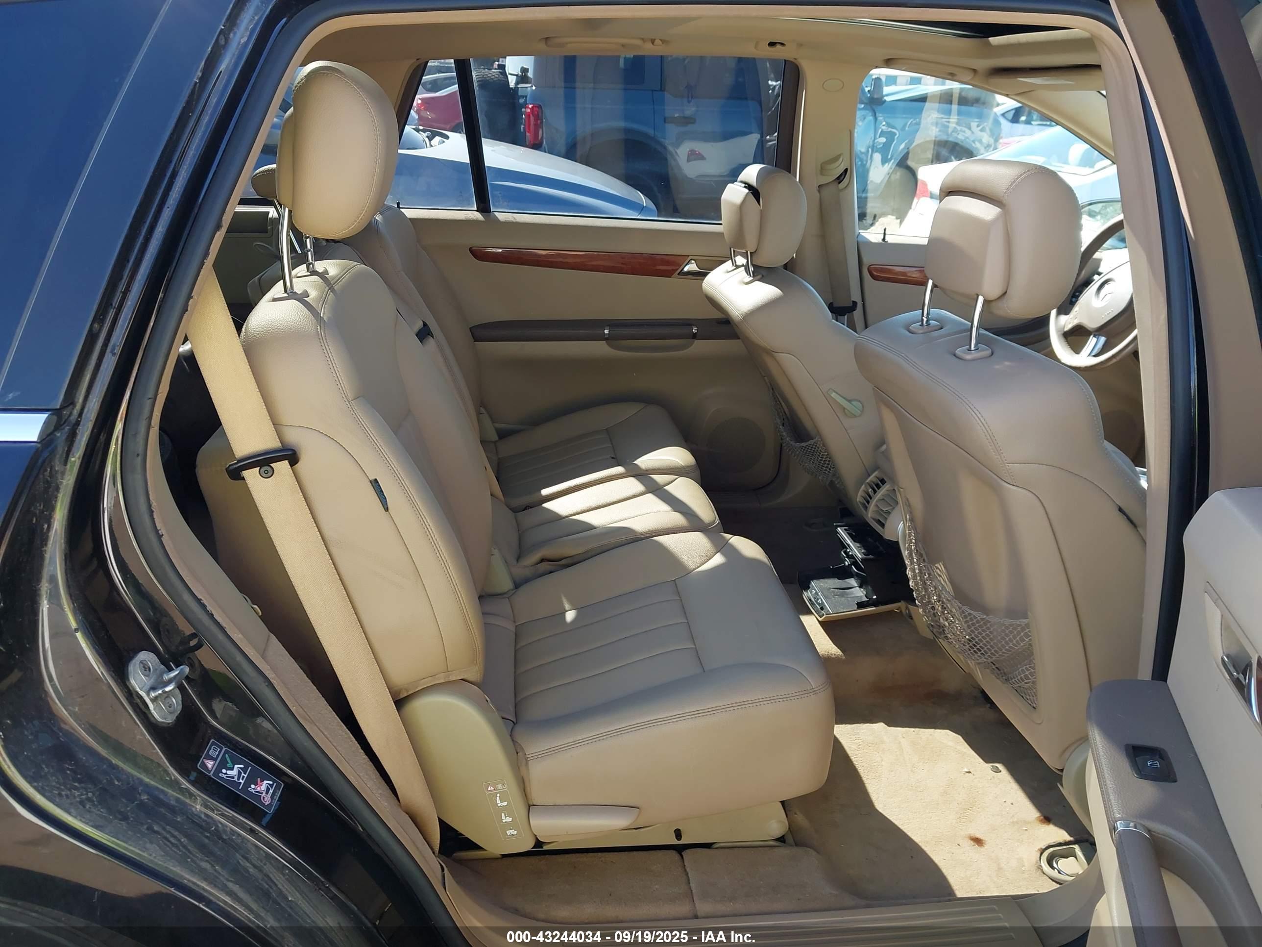 MERCEDES-BENZ R image 8