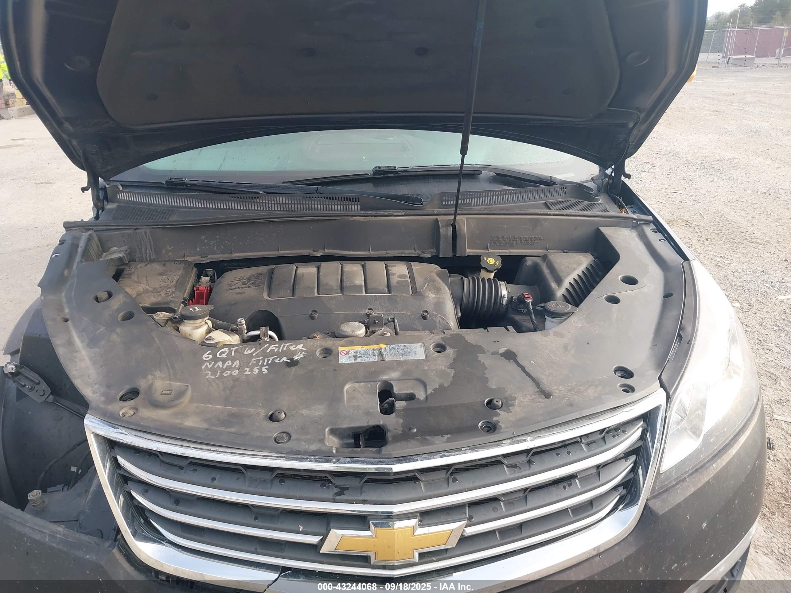 CHEVROLET TRAVERSE image 10
