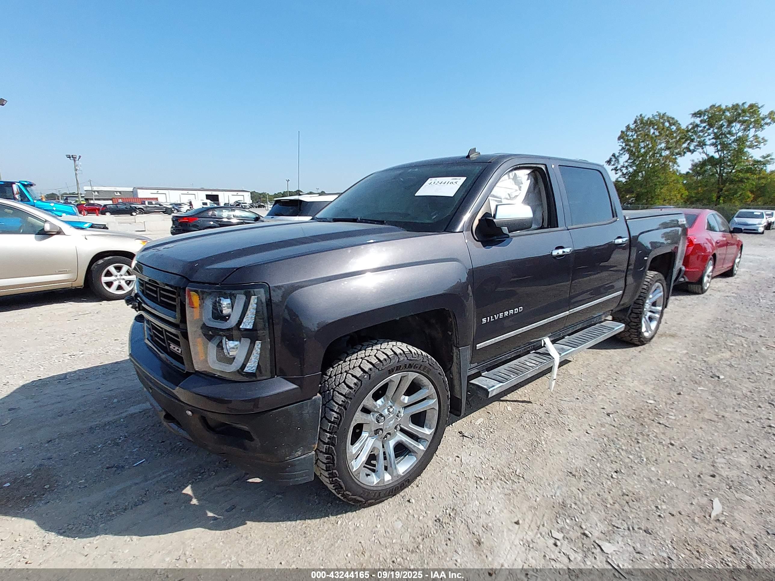 CHEVROLET SILVERADO image 2