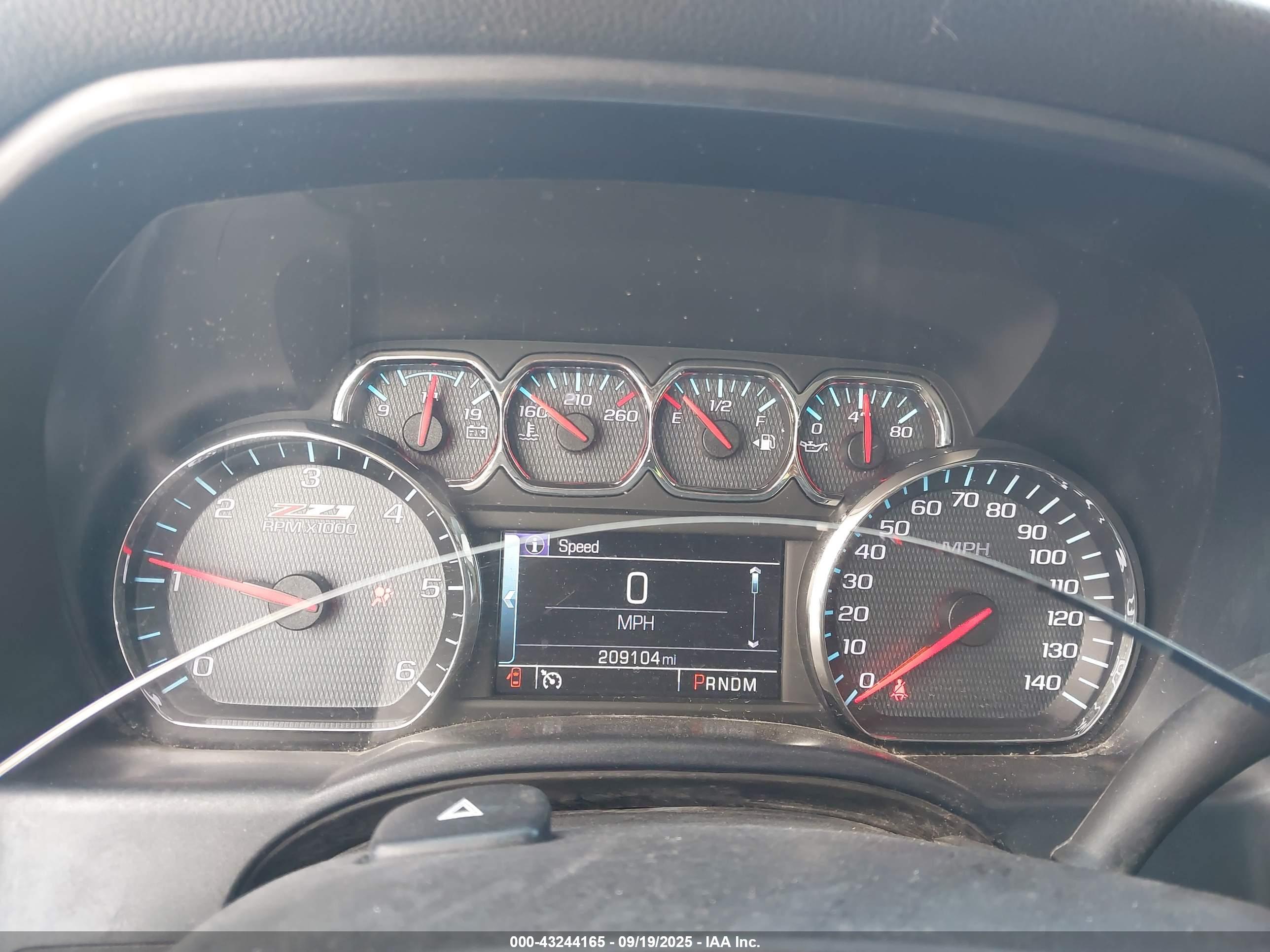 CHEVROLET SILVERADO image 7