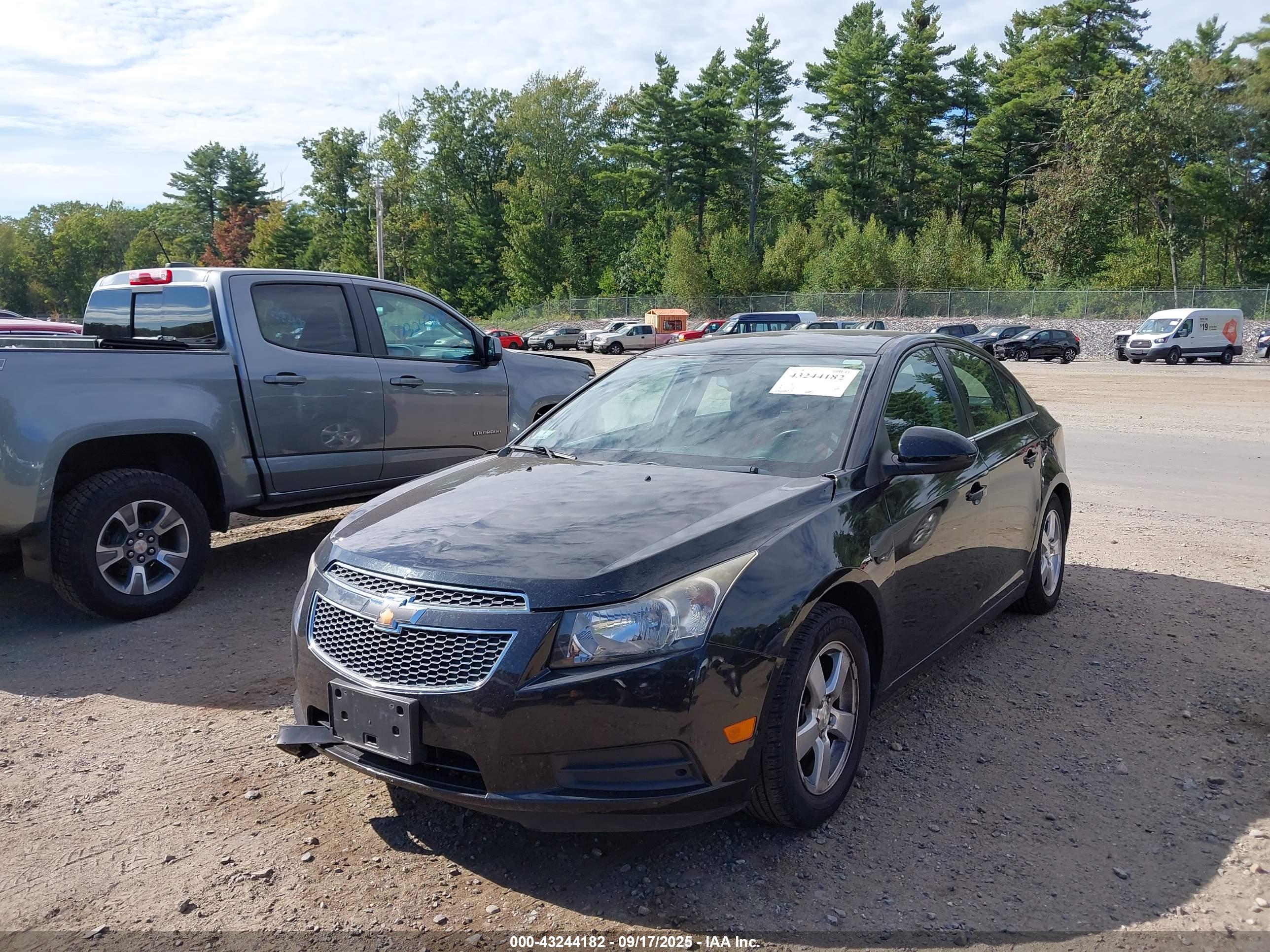 CHEVROLET CRUZE image 2