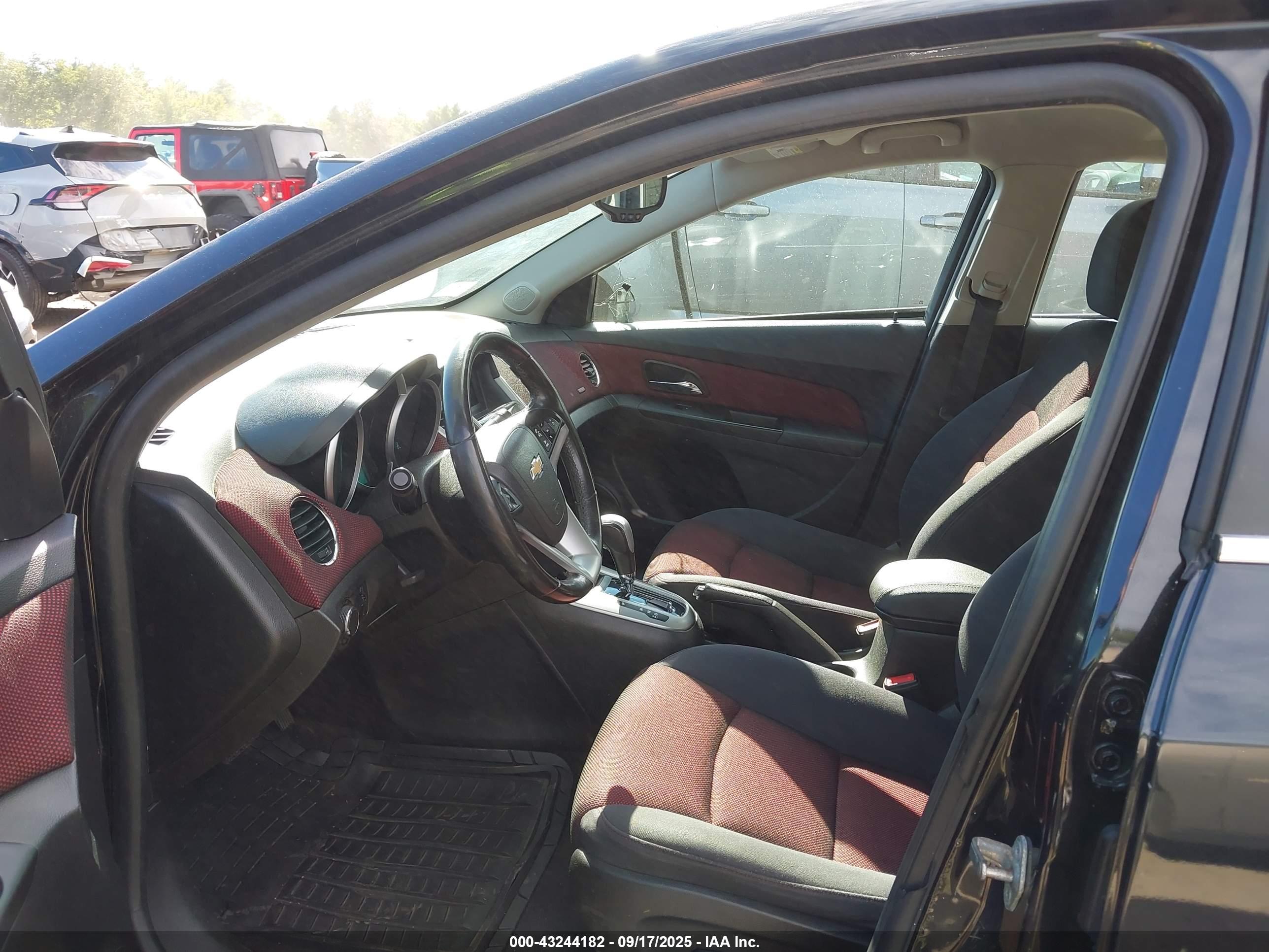 CHEVROLET CRUZE image 5
