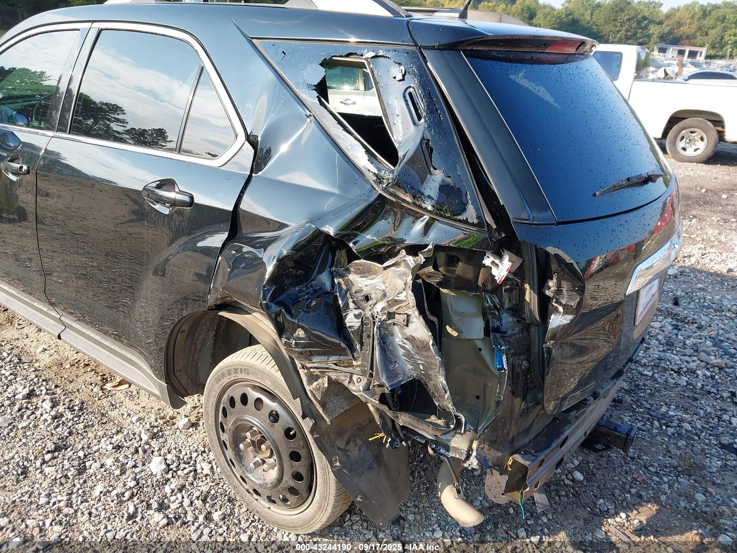 CHEVROLET EQUINOX image 6