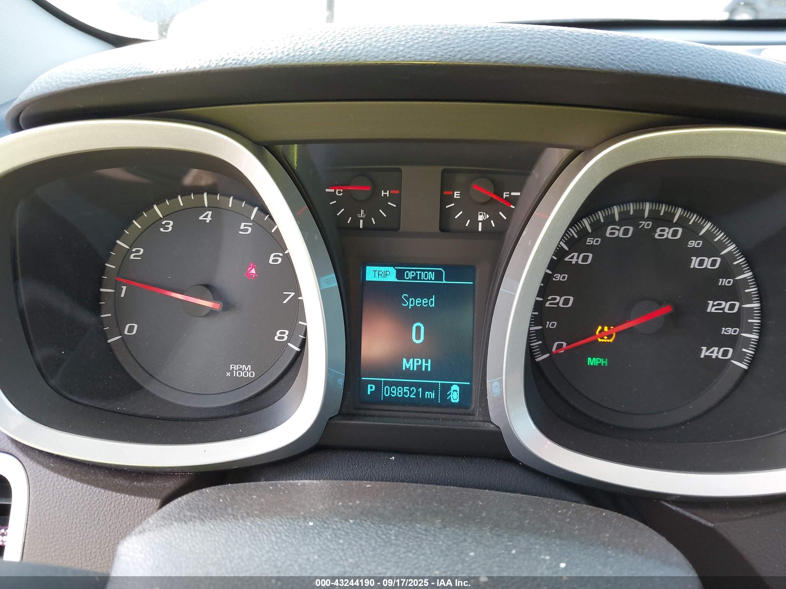 CHEVROLET EQUINOX image 7