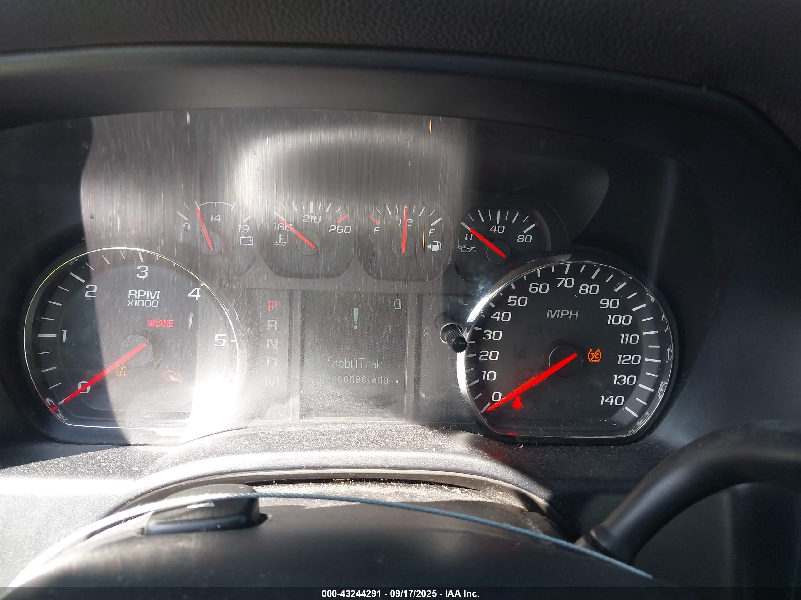 CHEVROLET SILVERADO image 7
