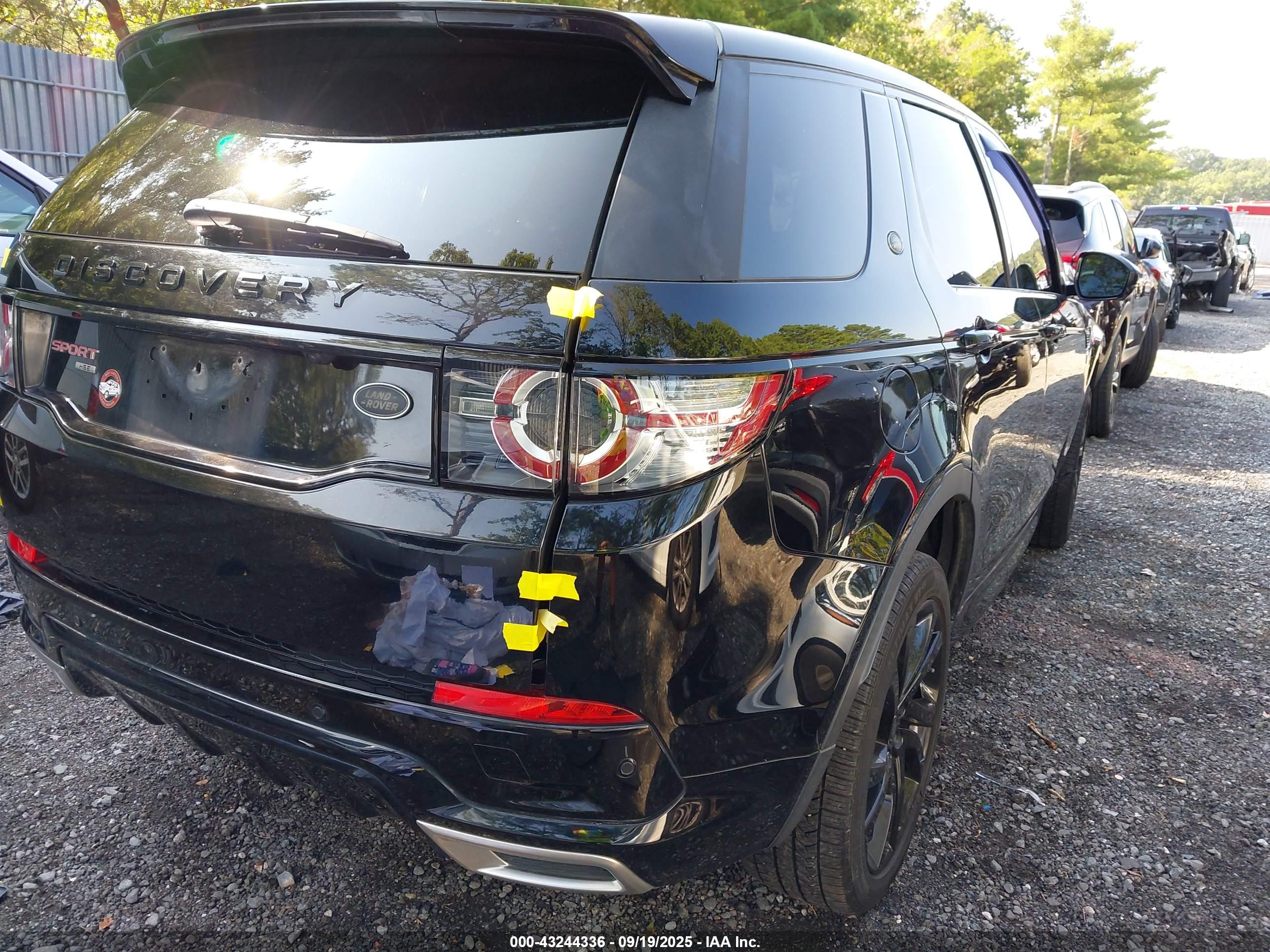 LAND ROVER image 4