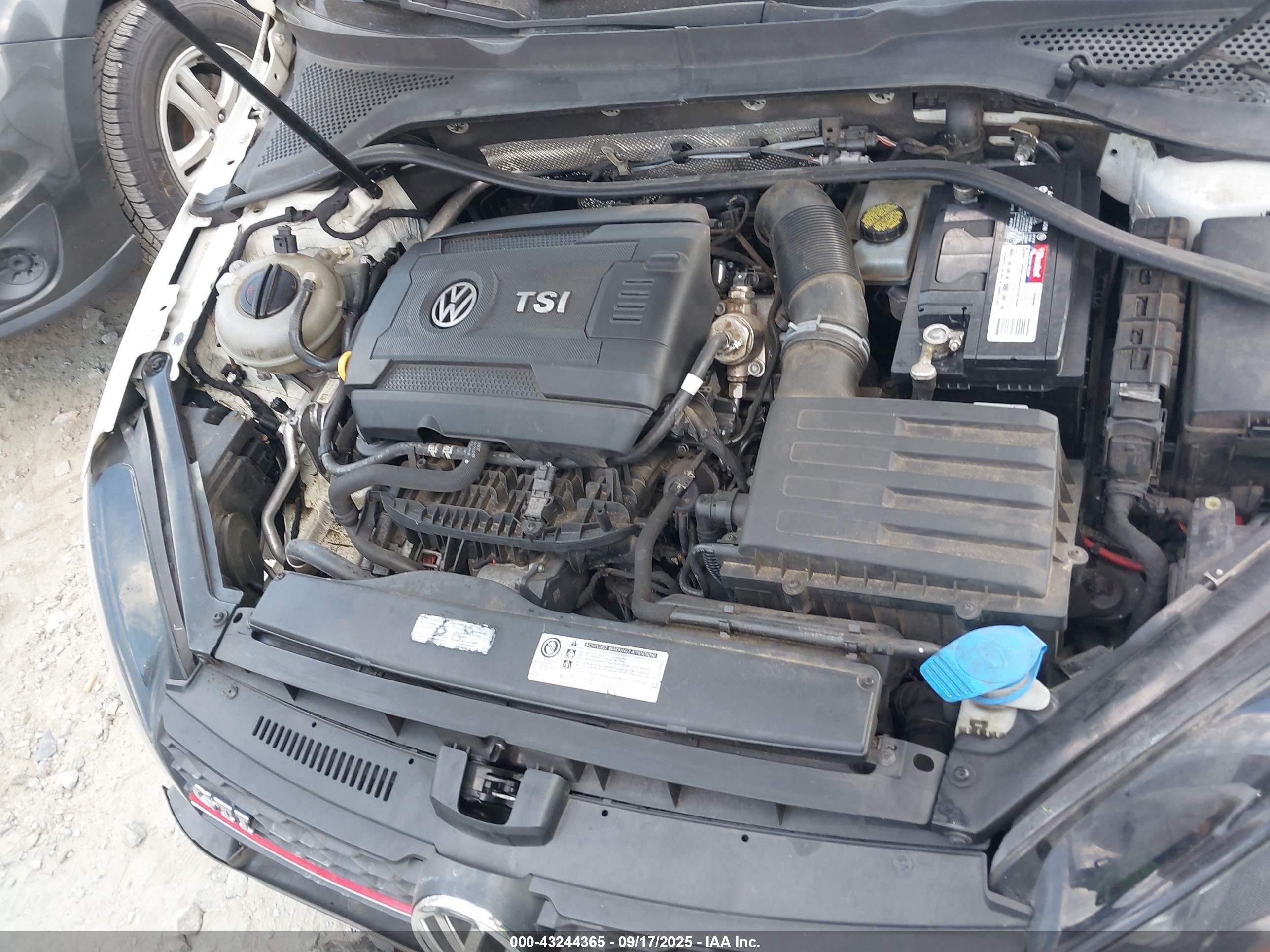 VOLKSWAGEN GOLF image 10