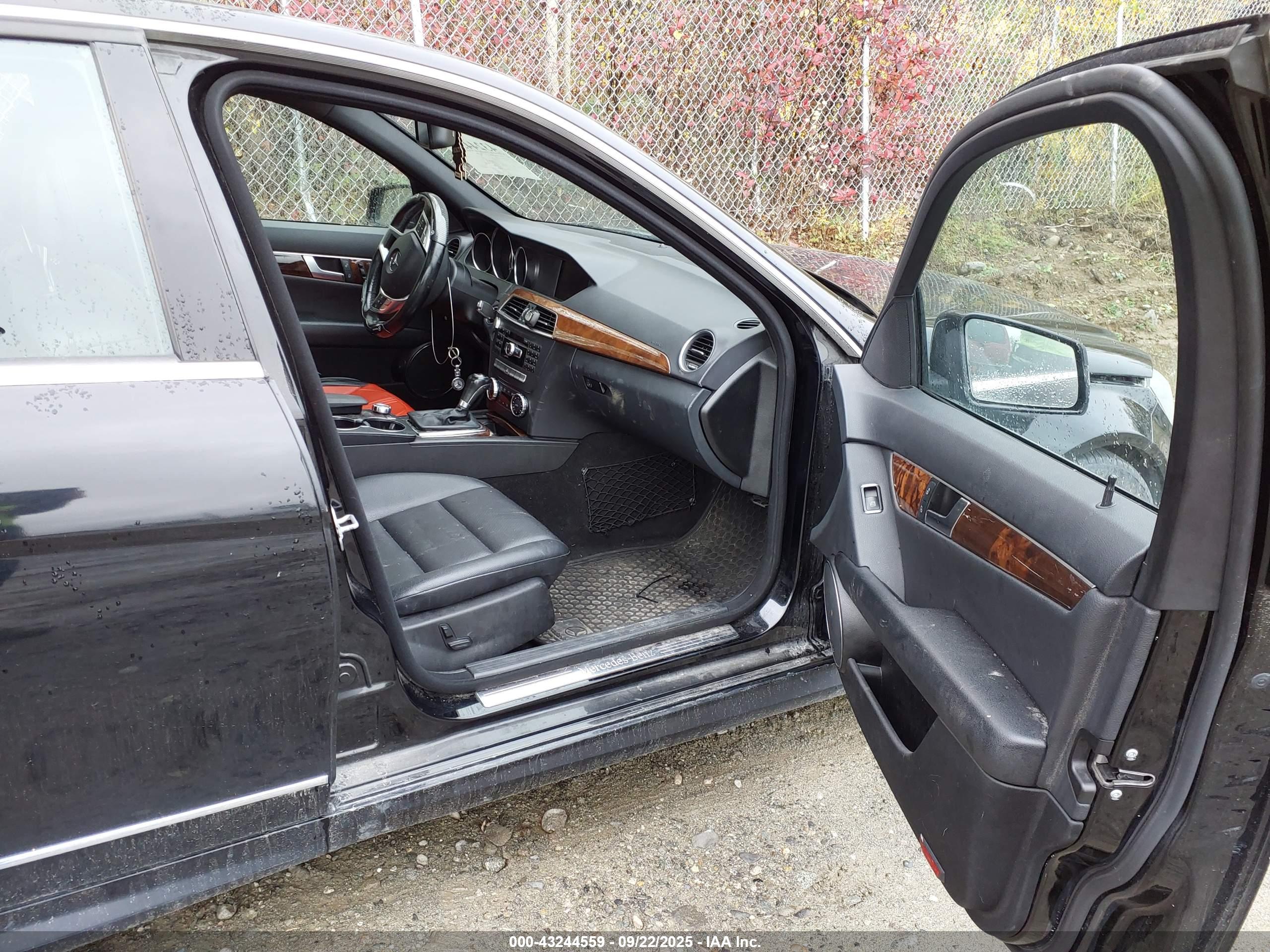 MERCEDES-BENZ C image 5