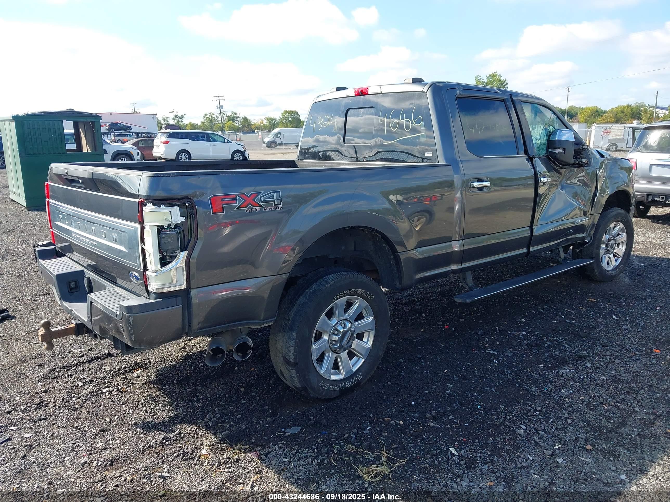 FORD F-250 image 4