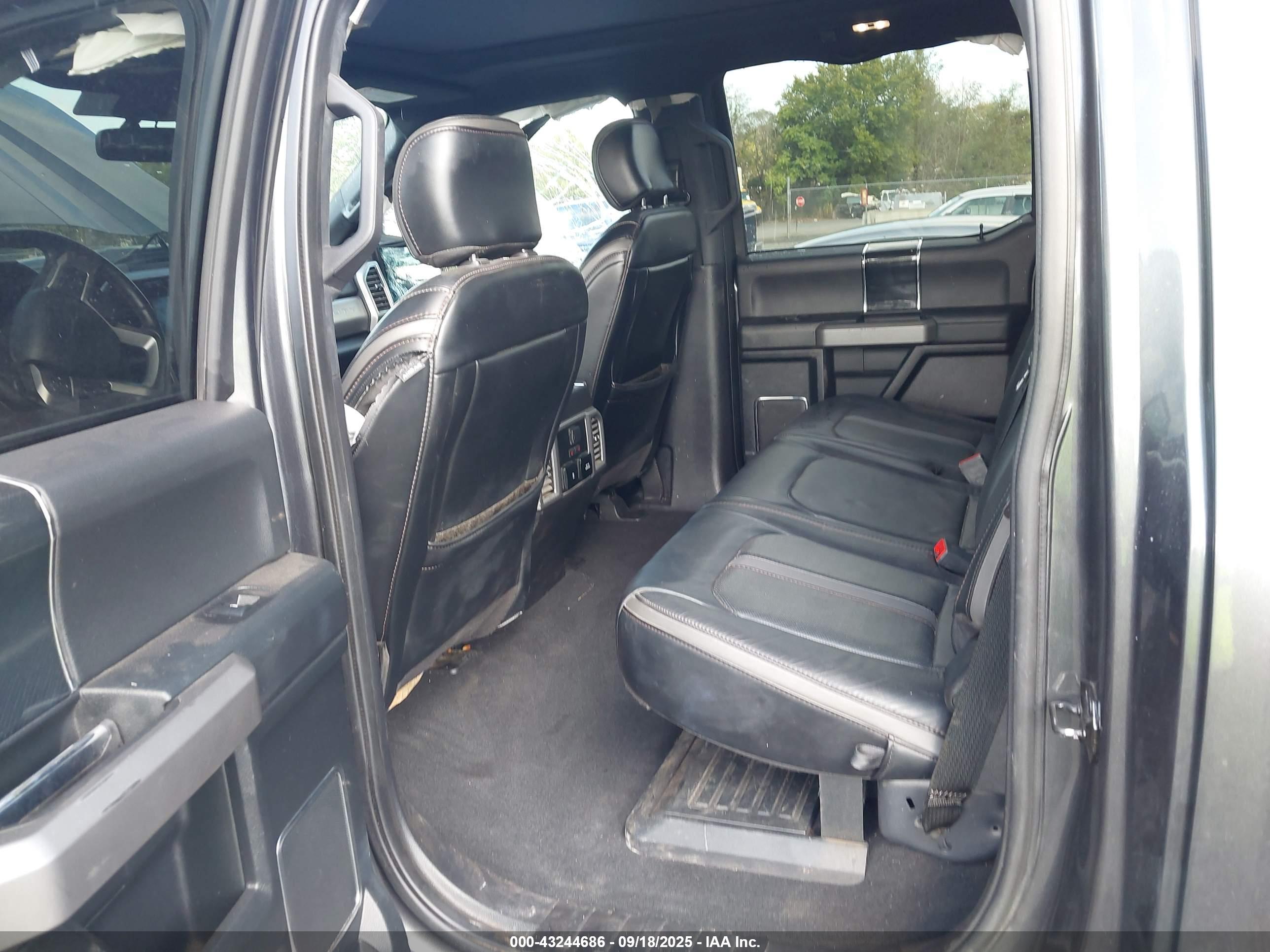 FORD F-250 image 8