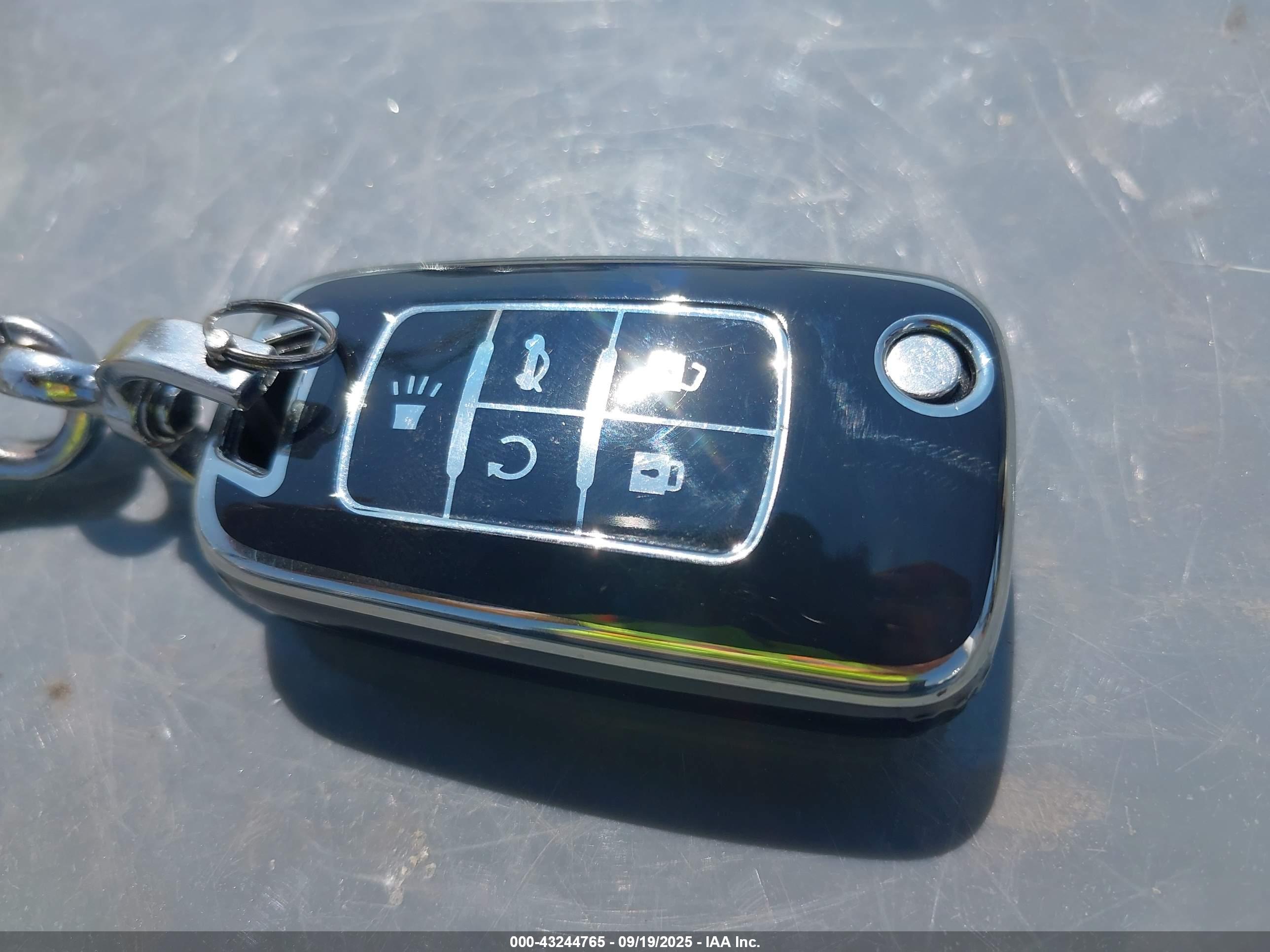 GMC TERRAIN image 11
