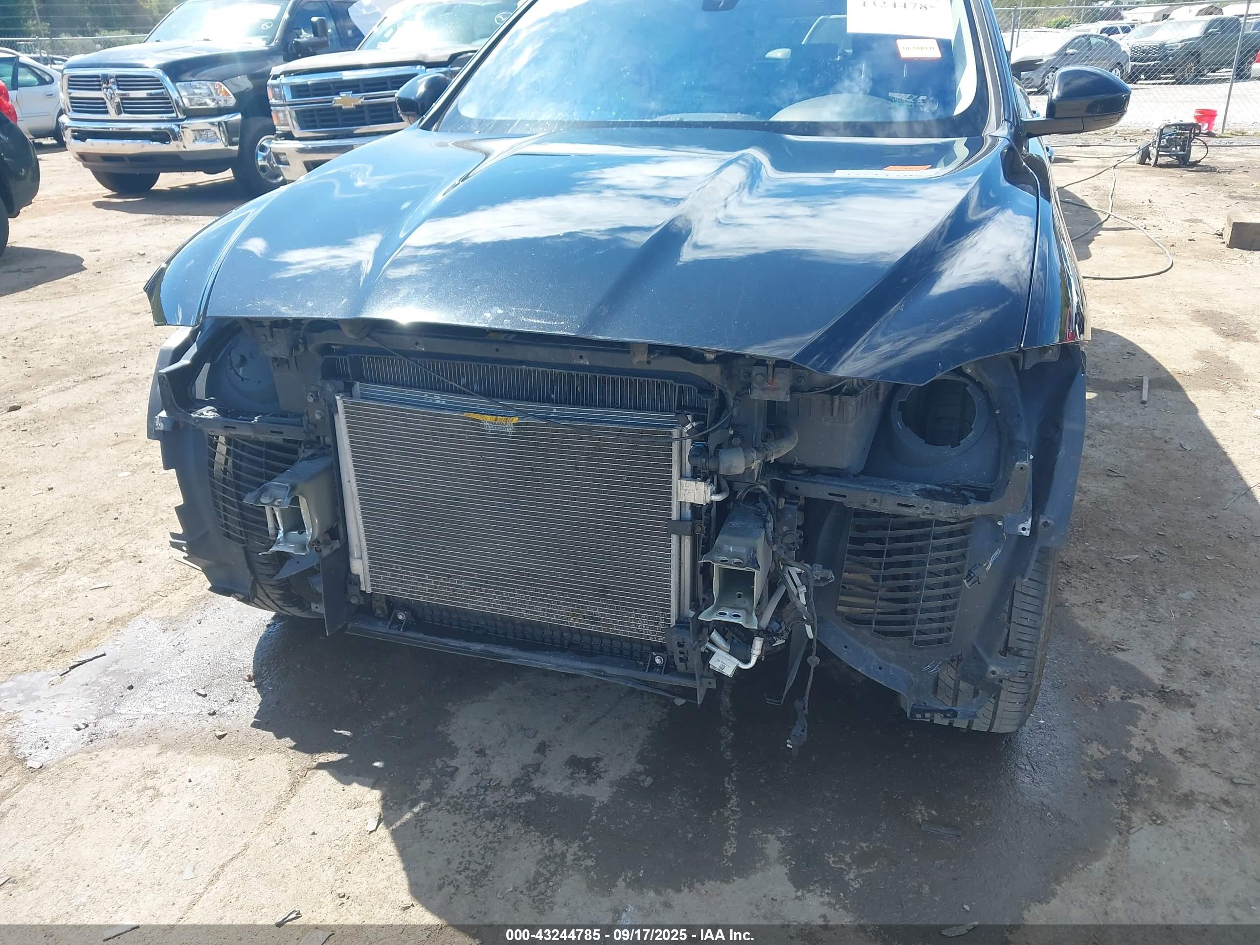 JAGUAR F-PACE image 6