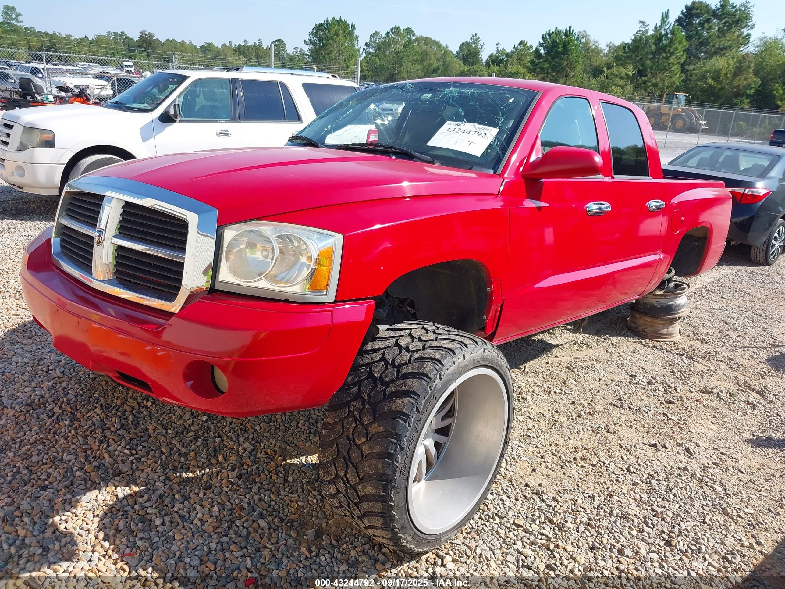 DODGE DAKOTA image 2