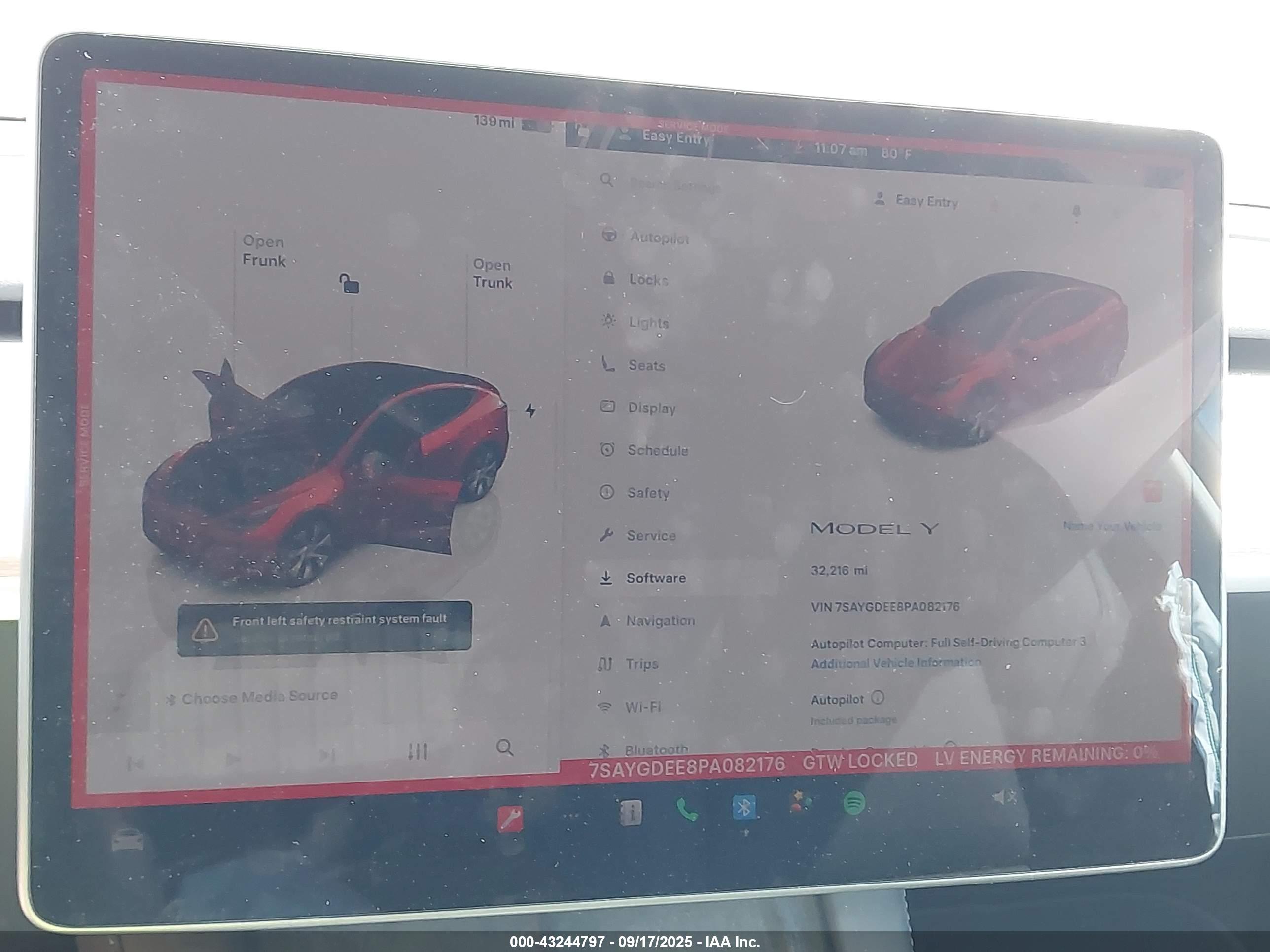 TESLA MODEL image 7