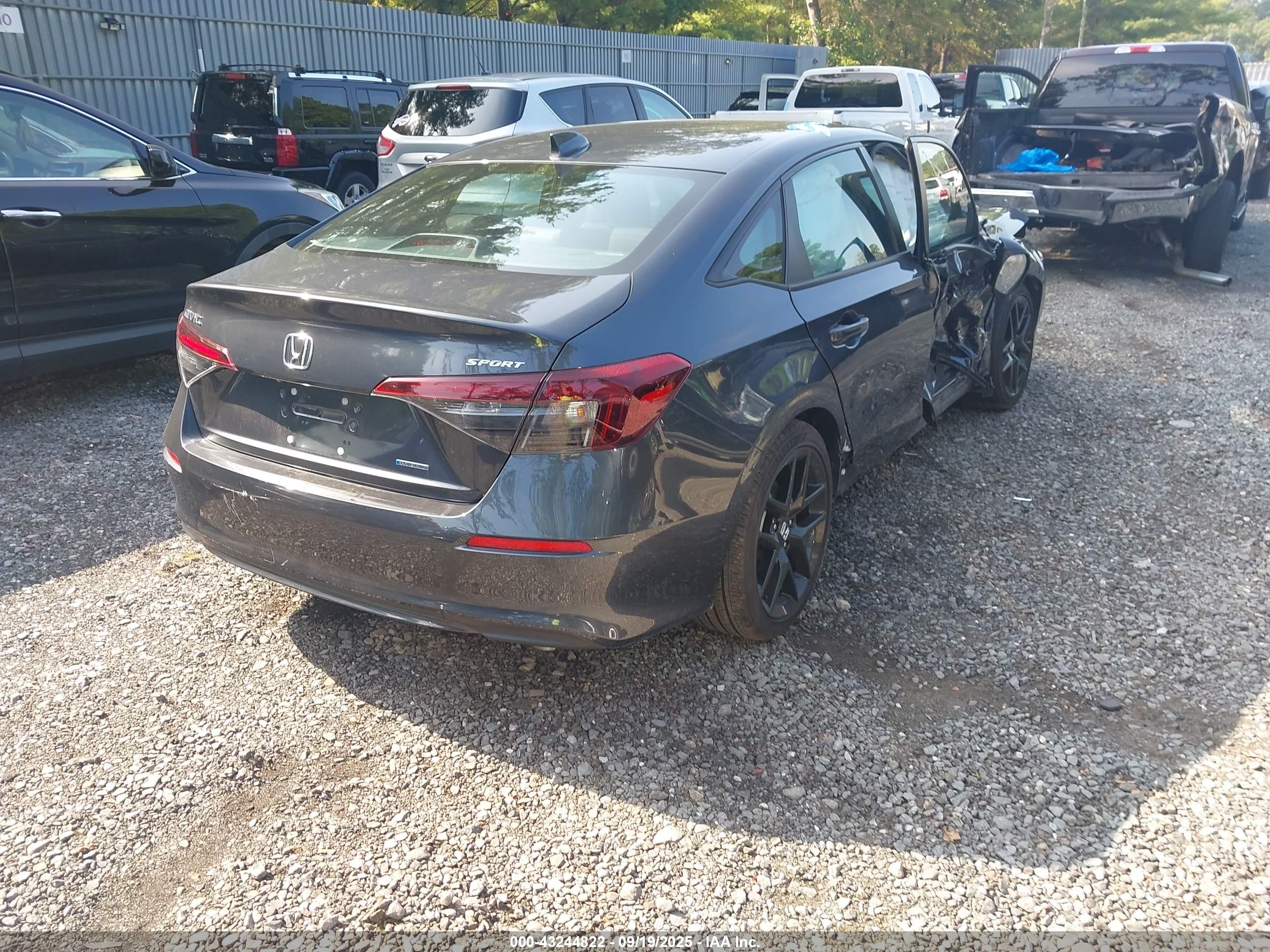 HONDA CIVIC image 4