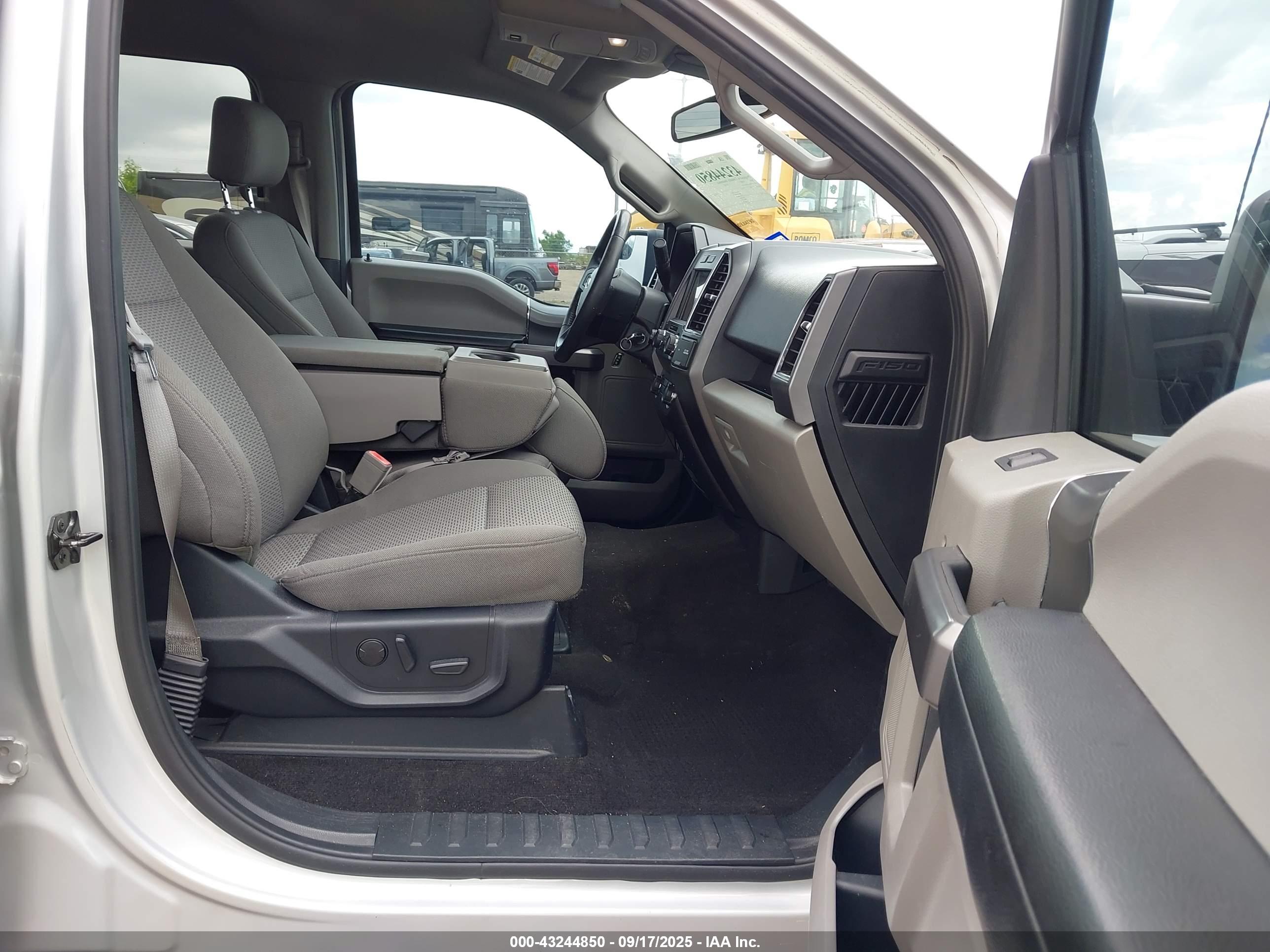 FORD F-150 image 5