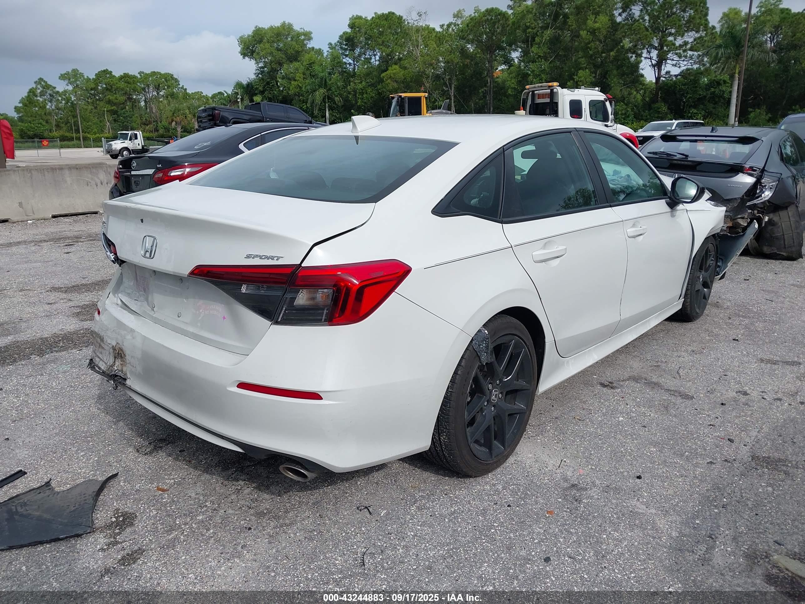 HONDA CIVIC image 4