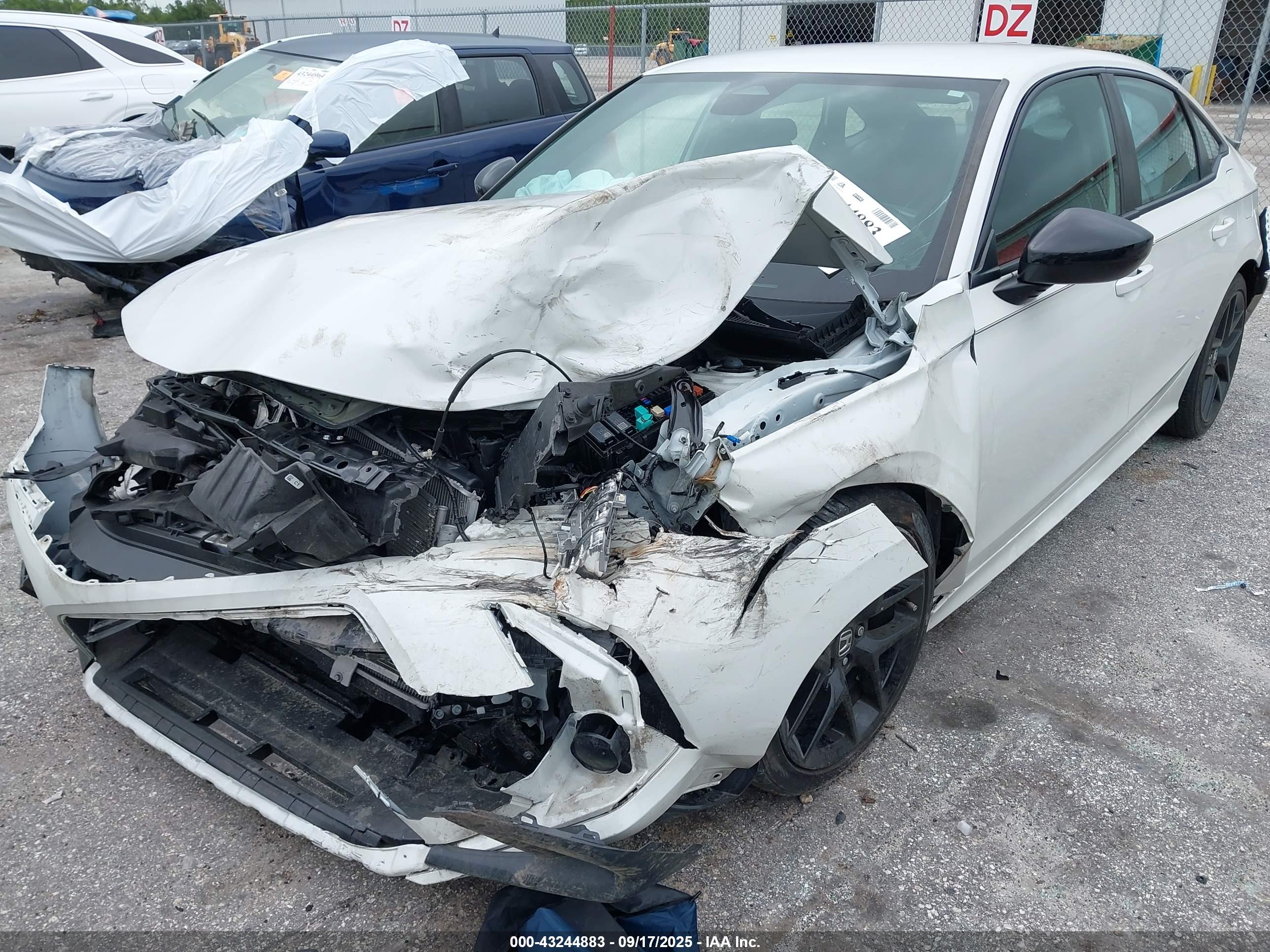 HONDA CIVIC image 6