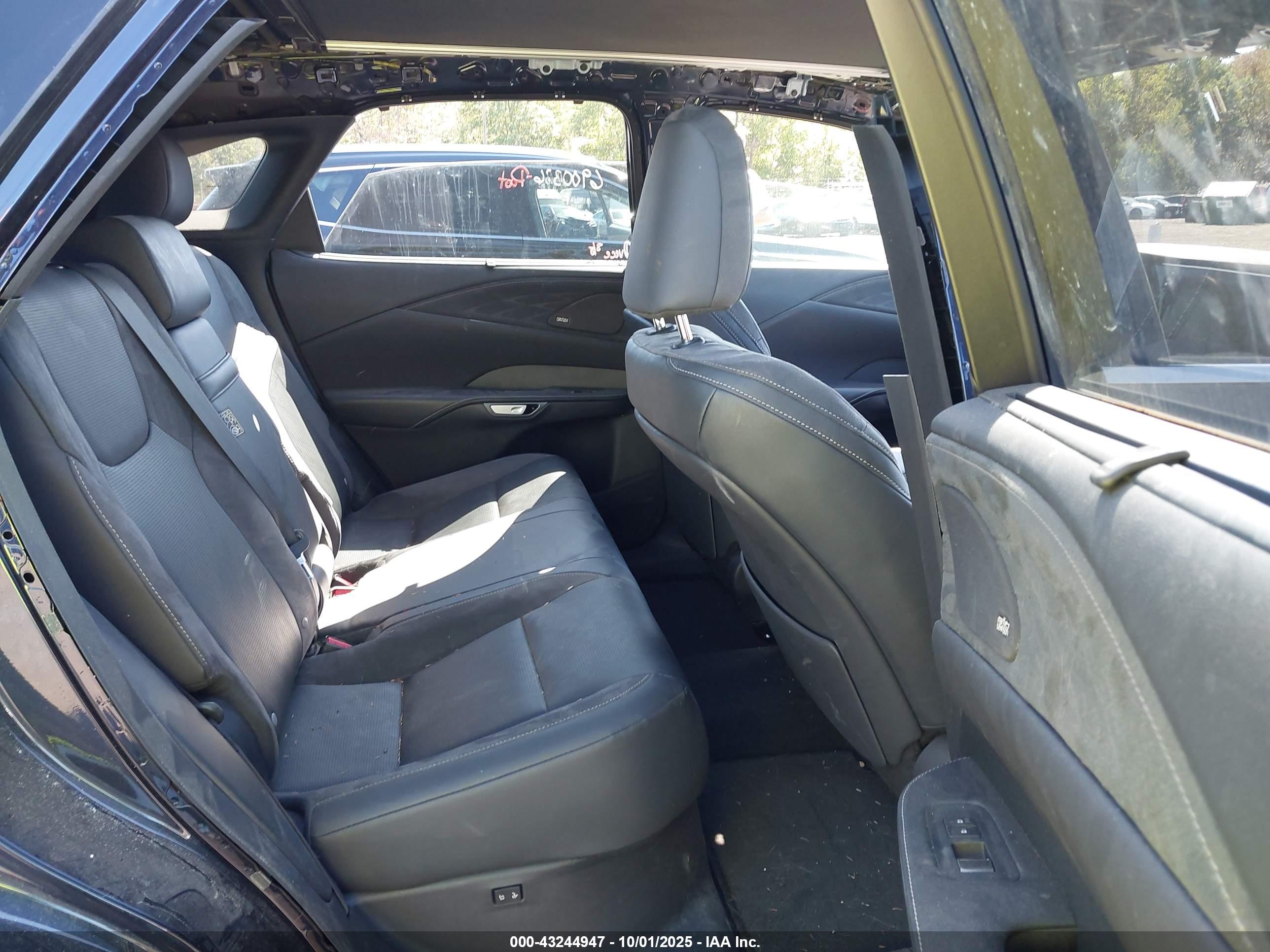 LEXUS RX image 8