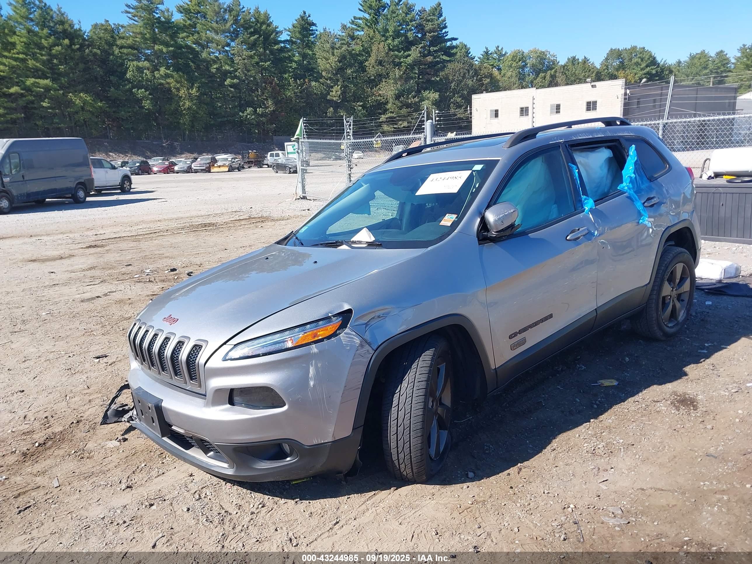 JEEP CHEROKEE image 2
