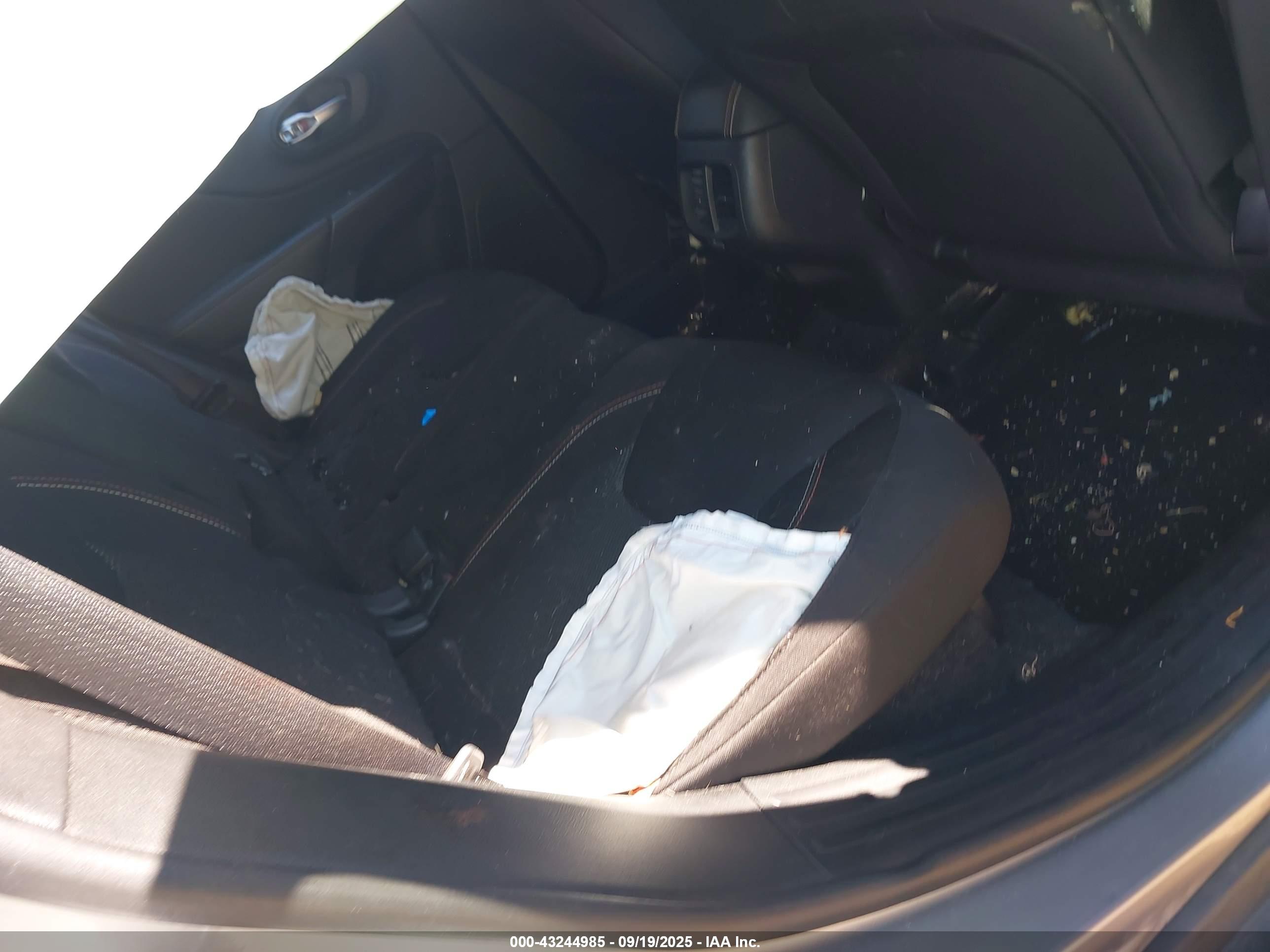 JEEP CHEROKEE image 8