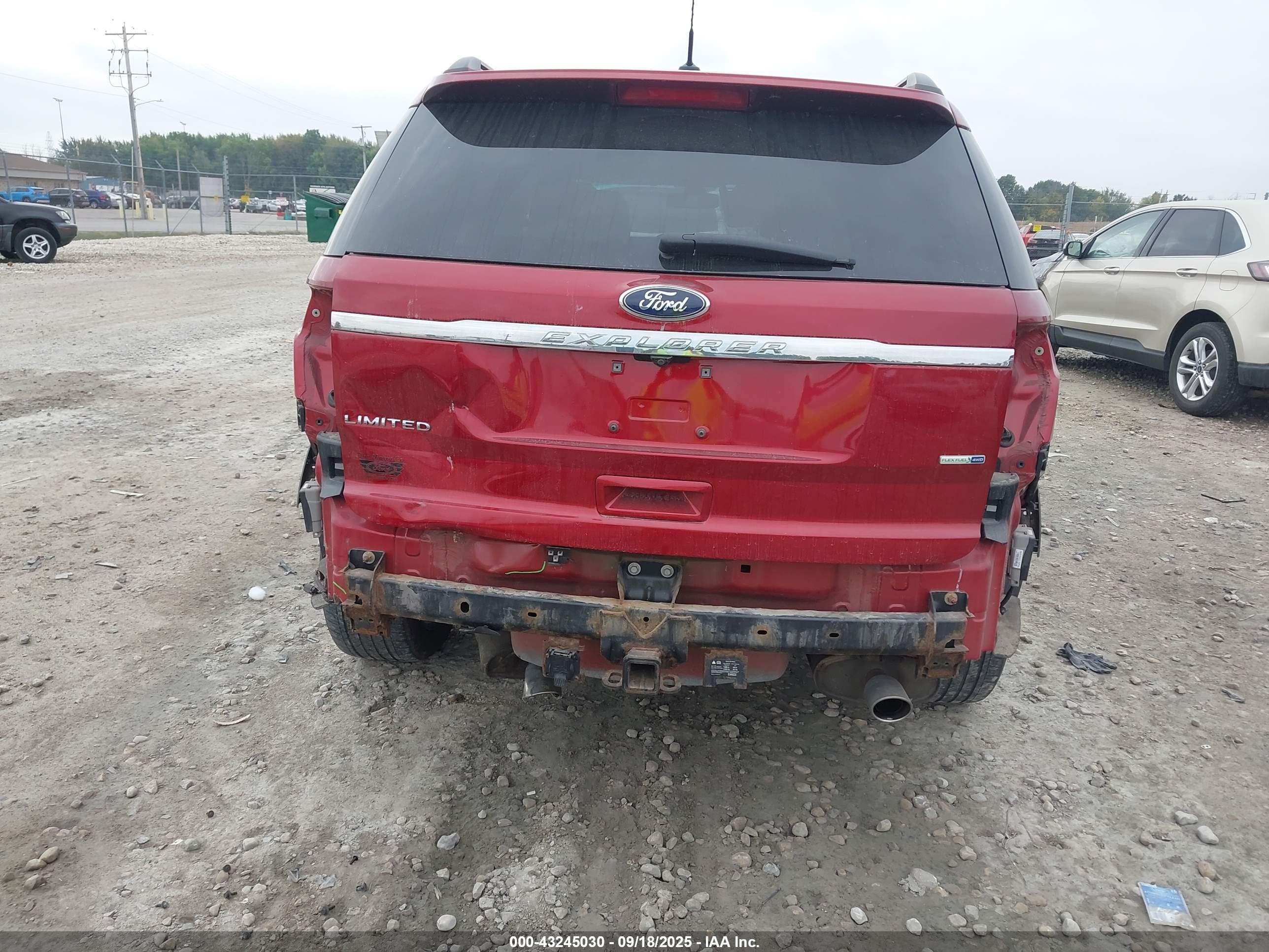 FORD EXPLORER image 6