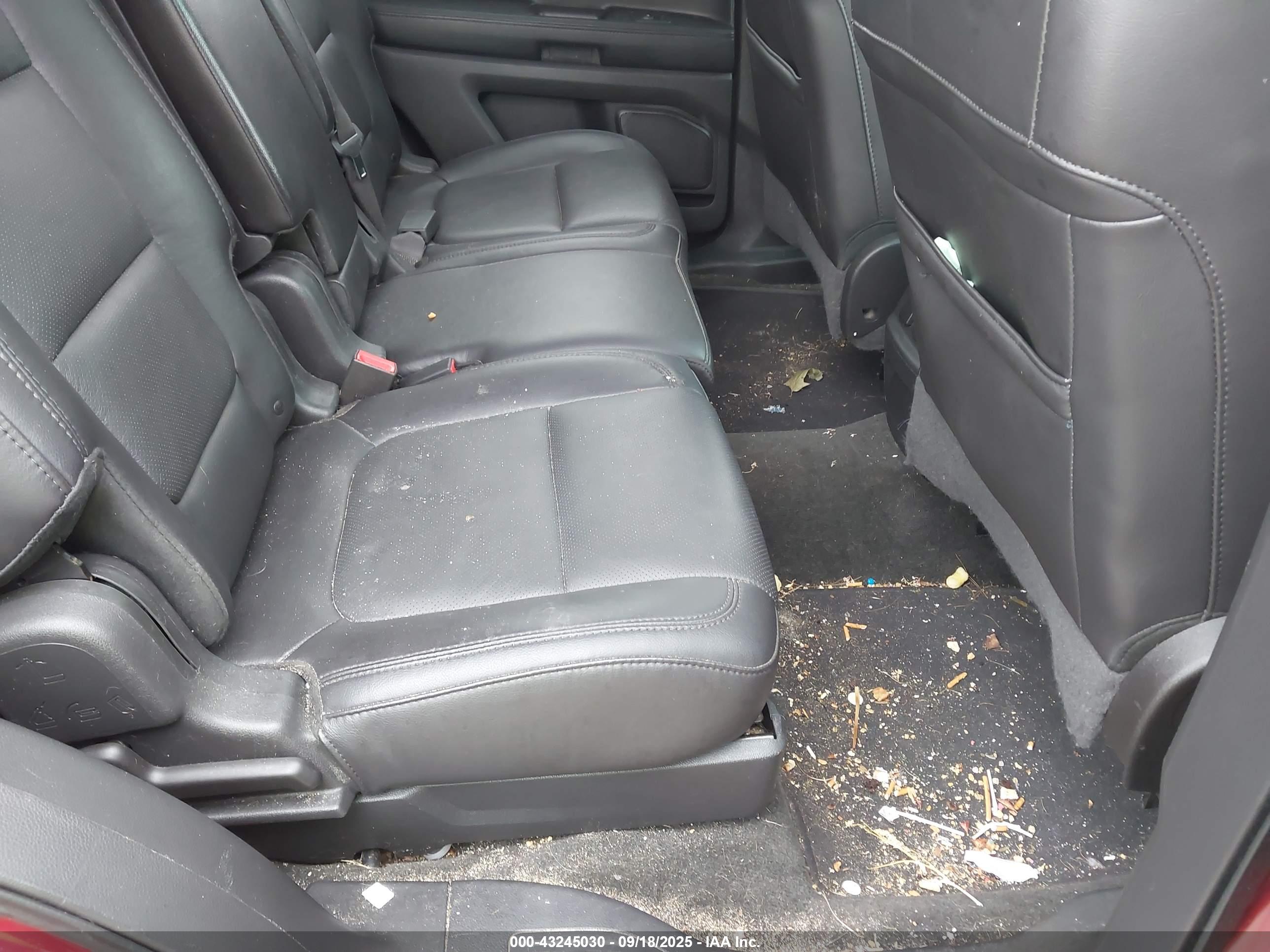 FORD EXPLORER image 8