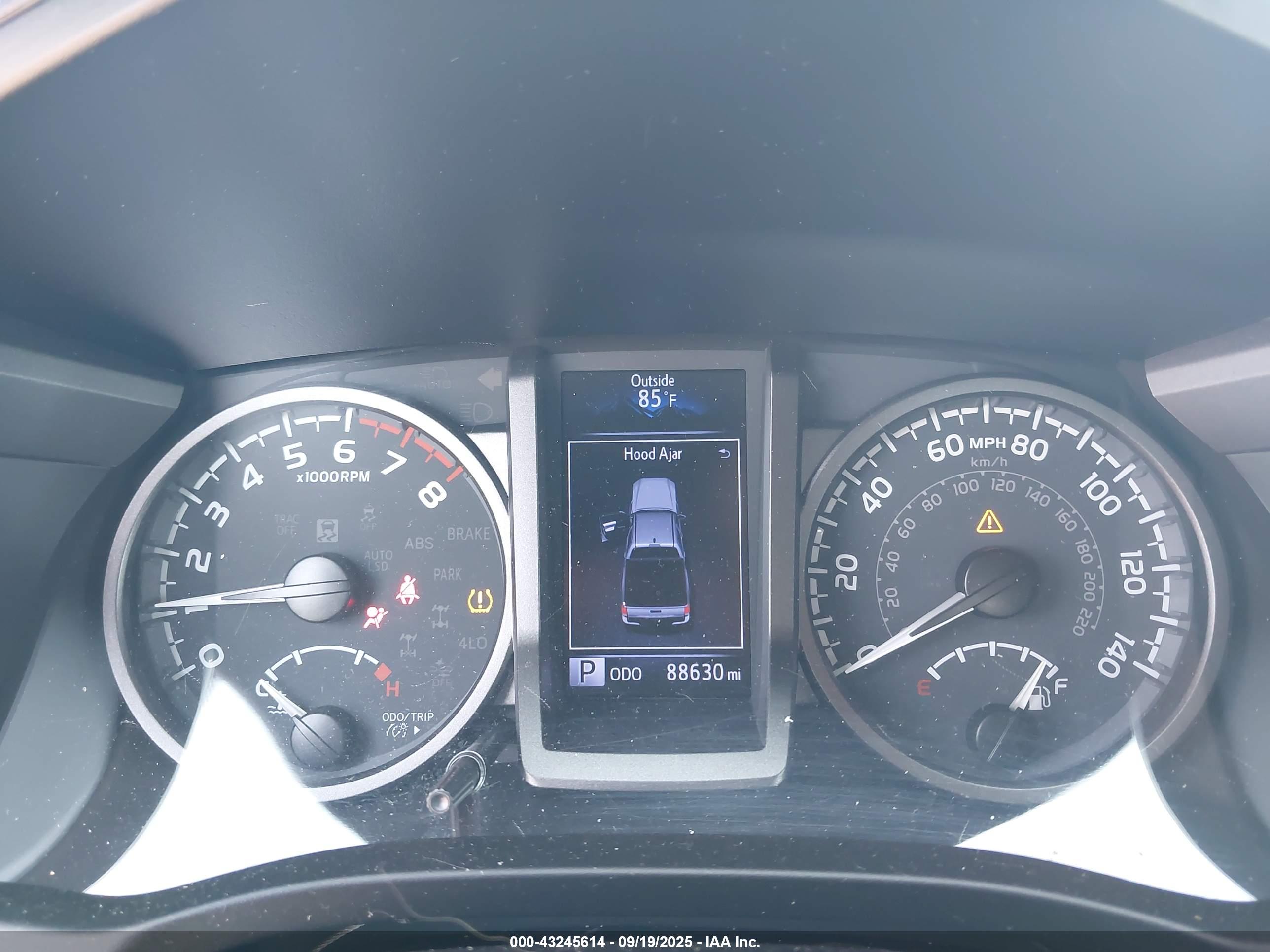 TOYOTA TACOMA image 7
