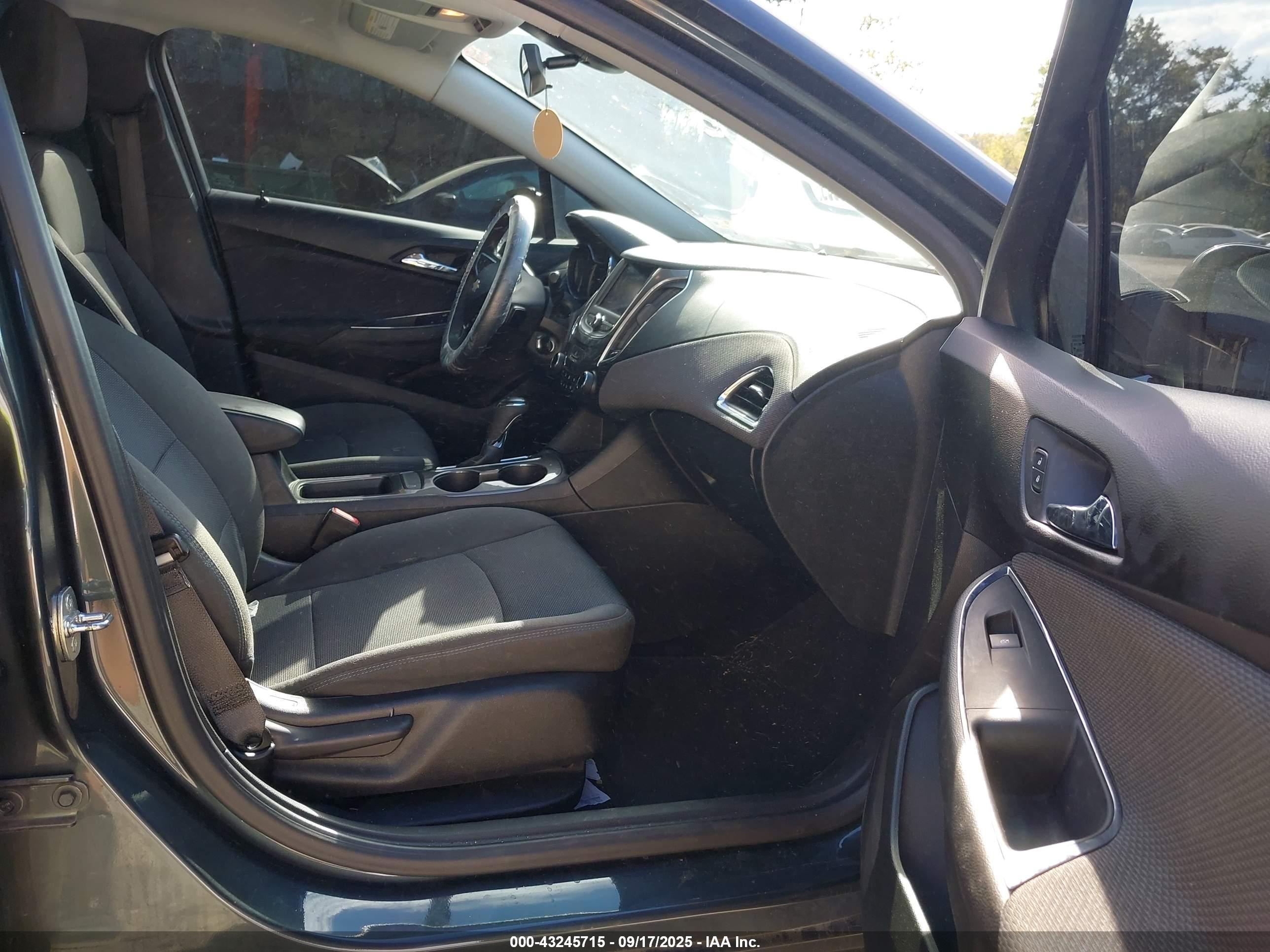 CHEVROLET CRUZE image 5
