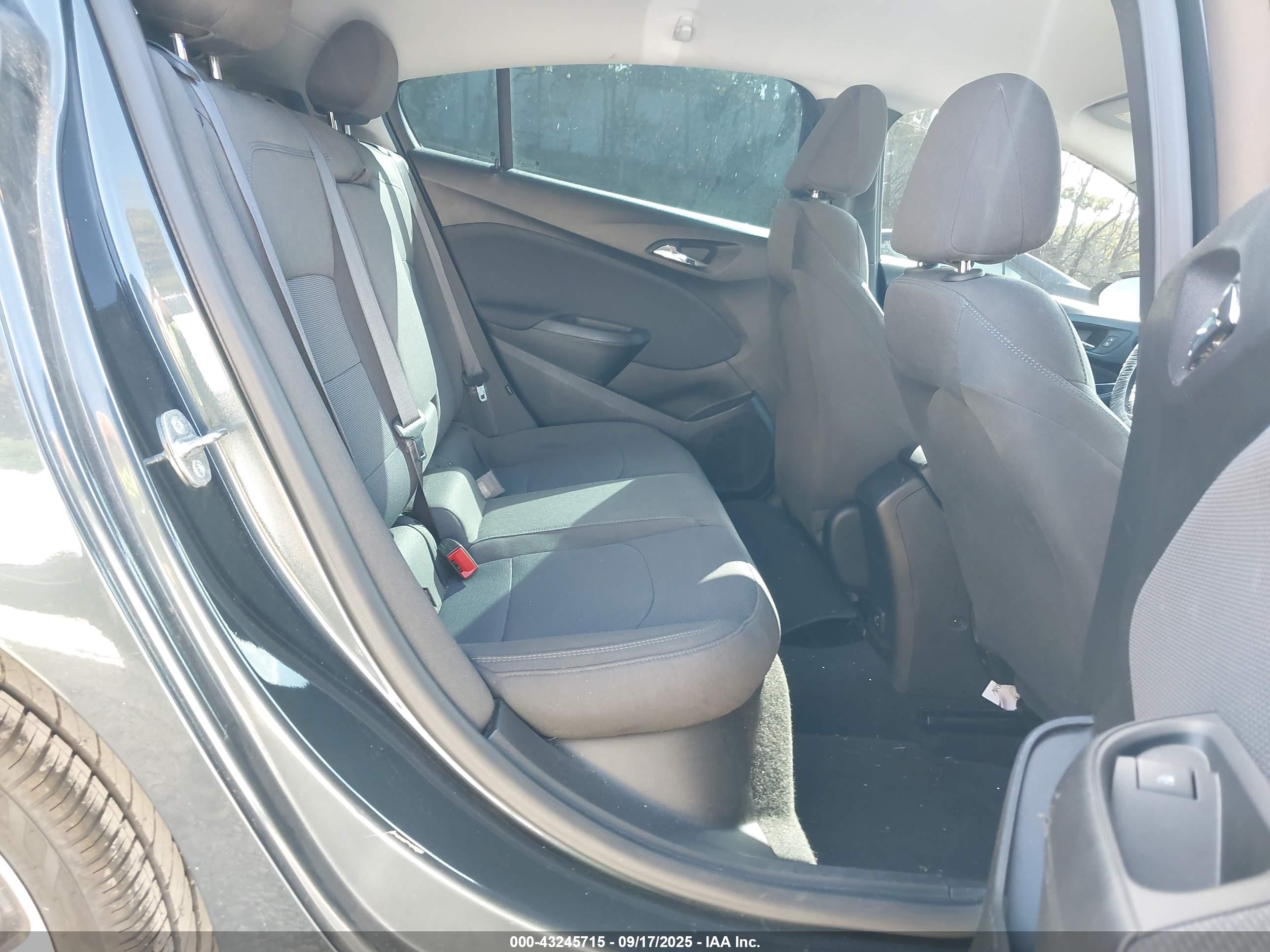 CHEVROLET CRUZE image 8